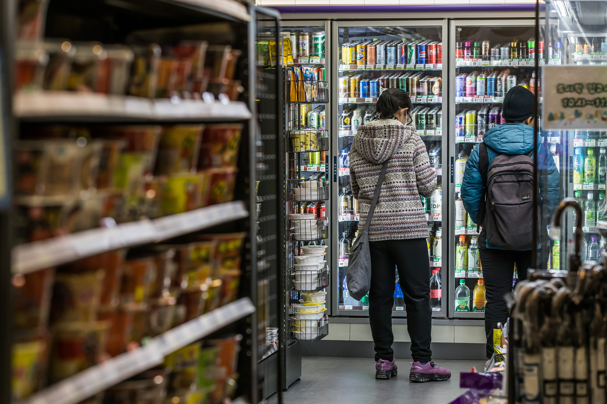 경제;사회;세태;편의점;편의점사재기;계엄령불안감;계엄령사재기;비상계엄사태