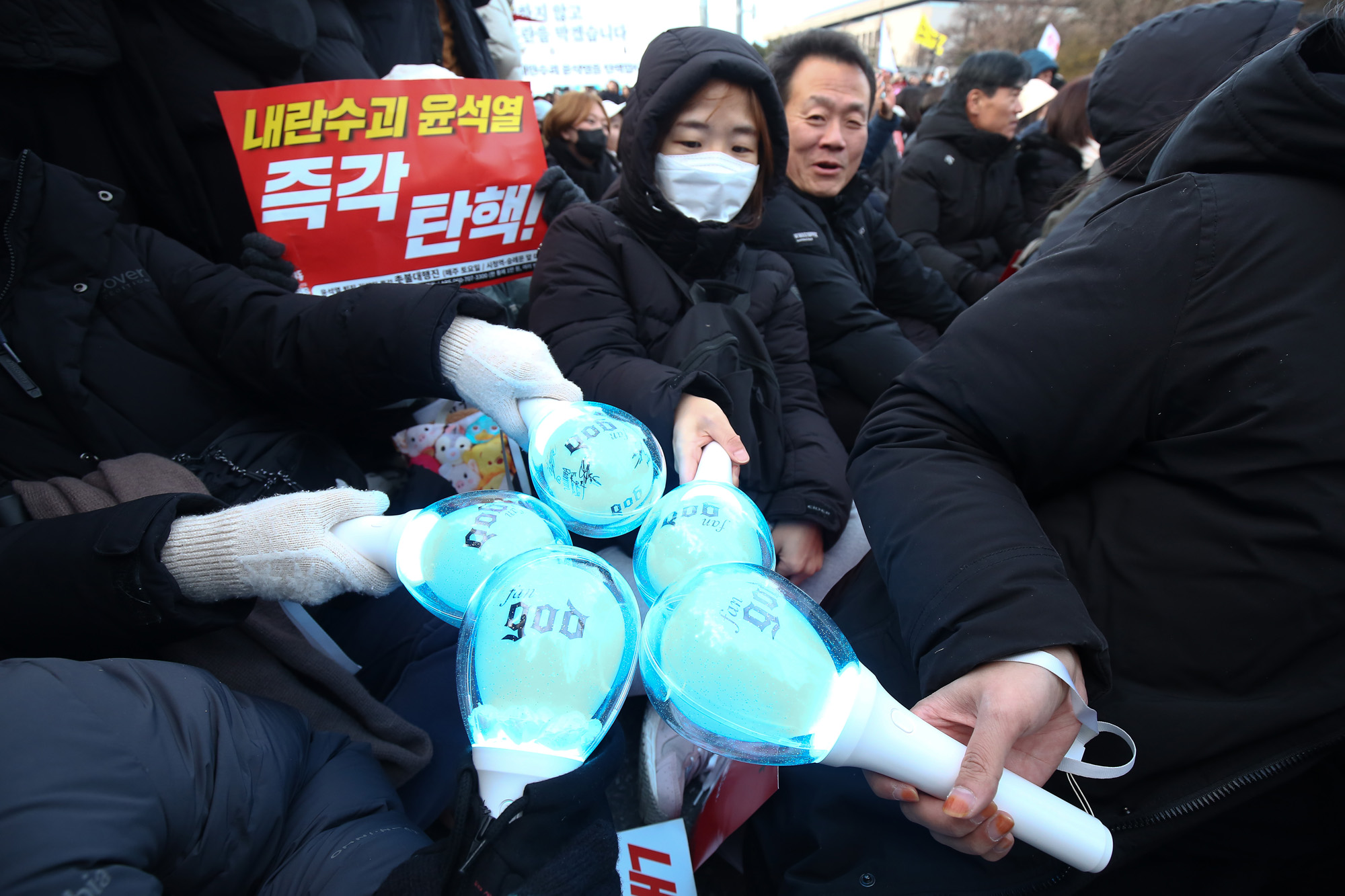 내란죄 윤석열 퇴진;촛불 탄핵 촛불
