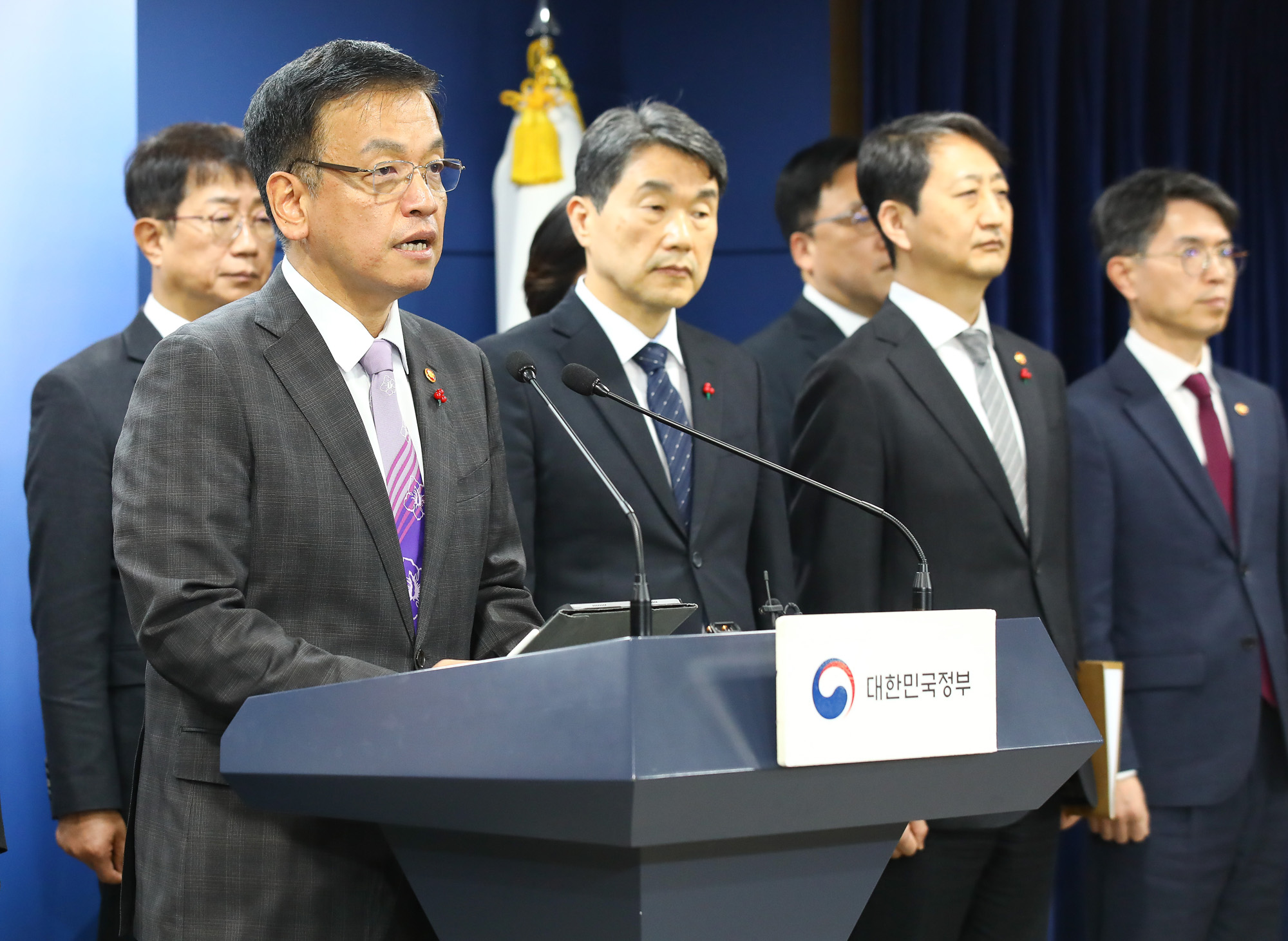 경제 성명문 부총리 정부서울청사 국무위원 최