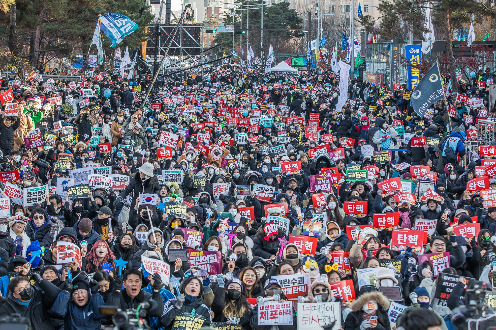 윤석열;대통령;두번째;탄핵소추안;국회표결;여의도;국회앞;촛불집회;탄핵촉구시민집회
