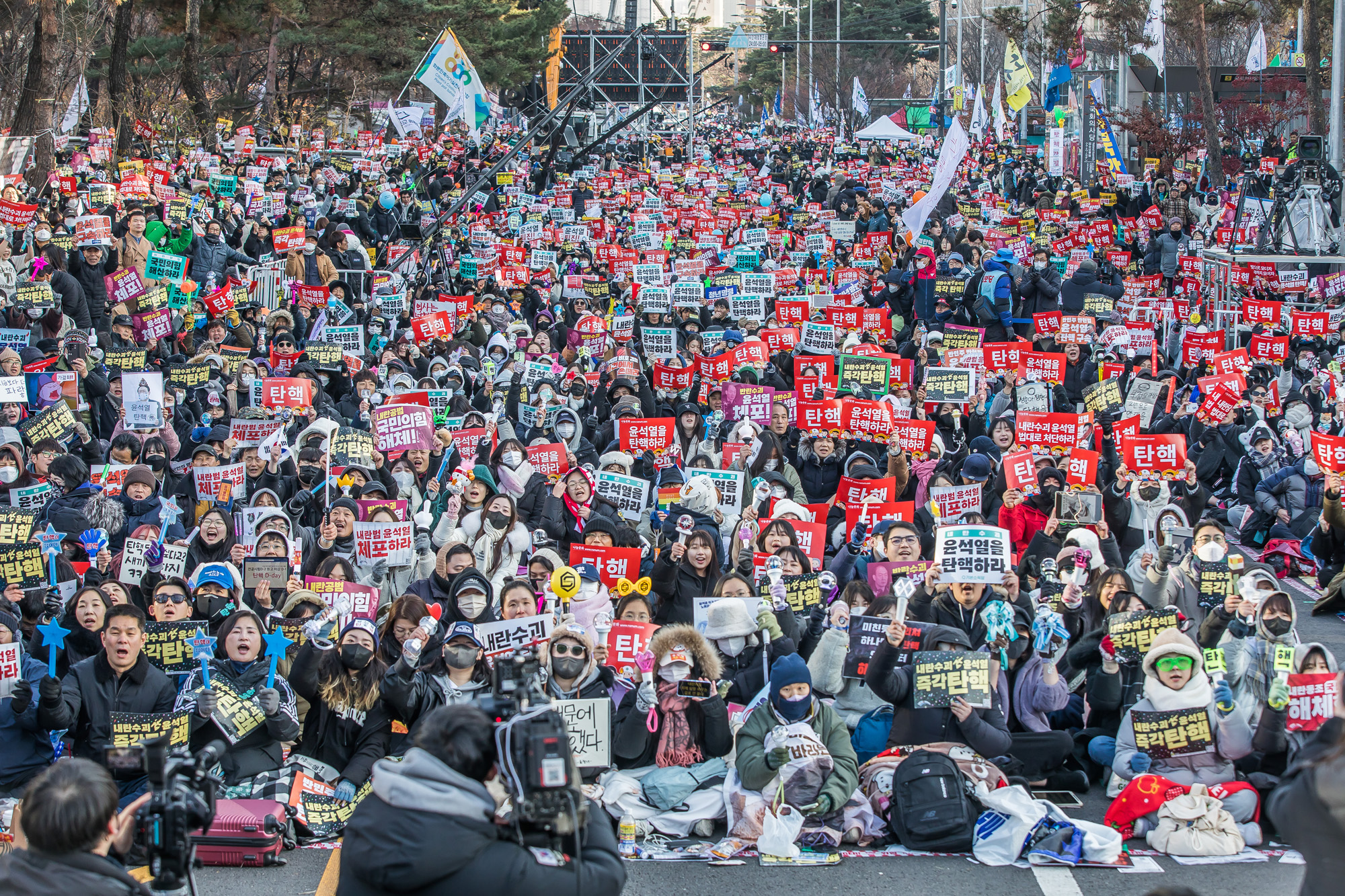 윤석열;대통령;두번째;탄핵소추안;국회표결;여의도;국회앞;촛불집회;탄핵촉구시민집회