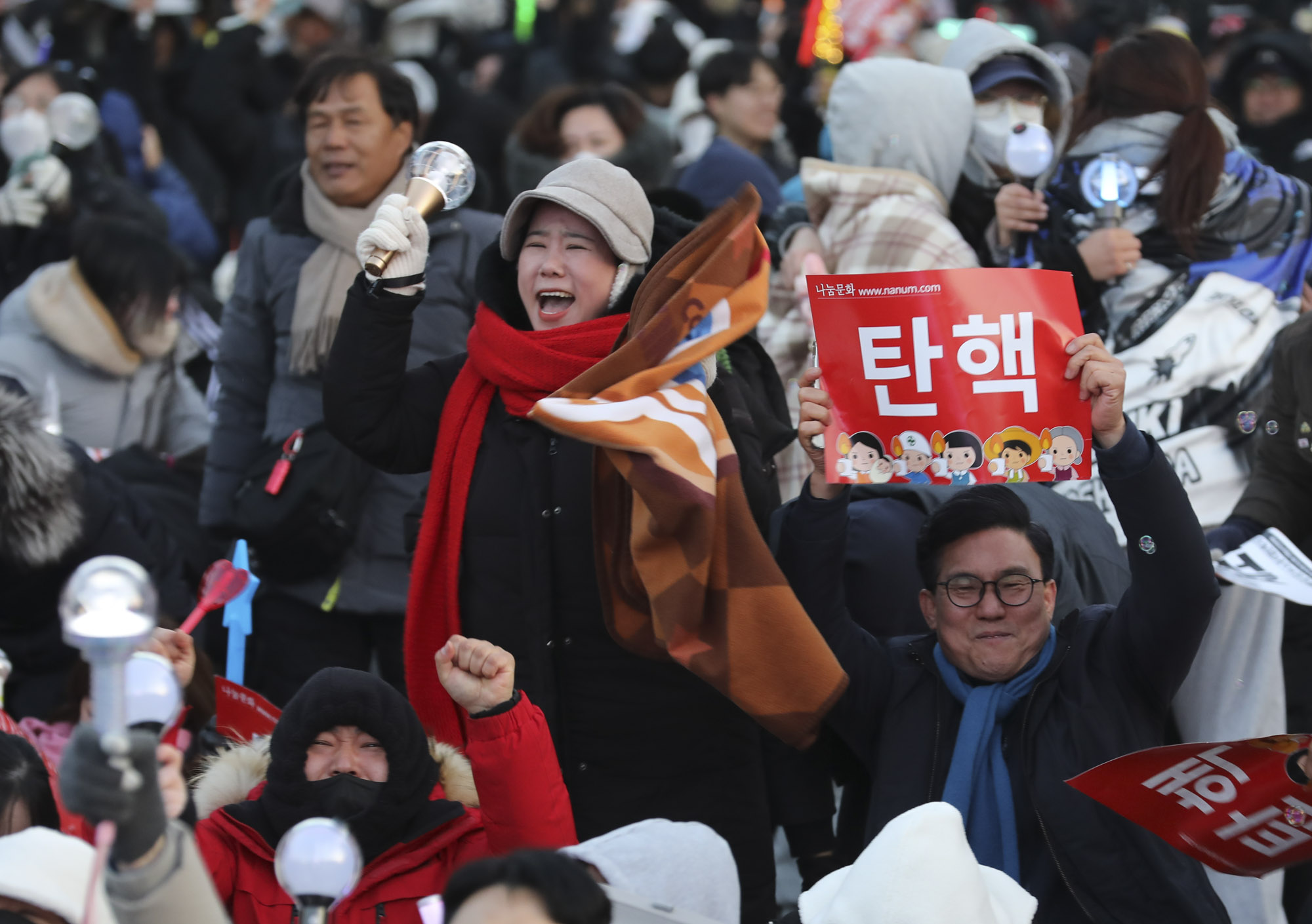 윤석열탄핵;윤석열여의도집회;탄핵집회;응원봉;탄핵소추안가결;윤석열하야
