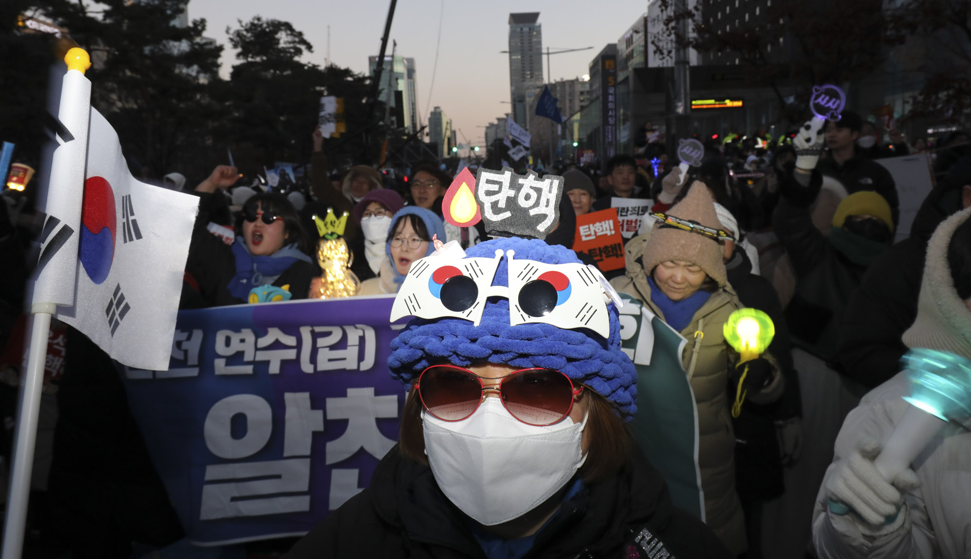 윤석열탄핵;윤석열여의도집회;탄핵집회;응원봉;탄핵소추안가결;윤석열하야