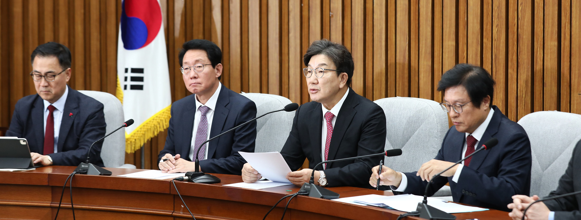 정치;국회;국민의힘 원내대책회의;권성동