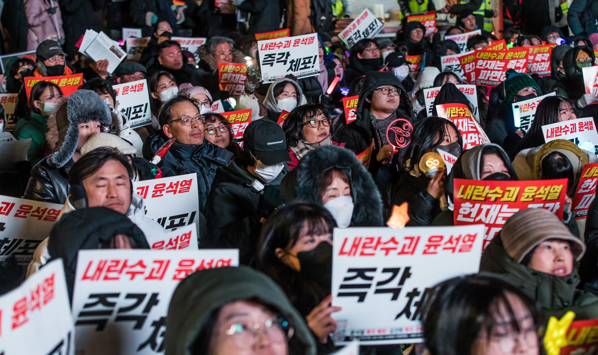 사회;집회;시위;촛불집회;촛불문화제;윤석열대통령파면촉구;윤석열탄핵촉구집회;촛불행동
