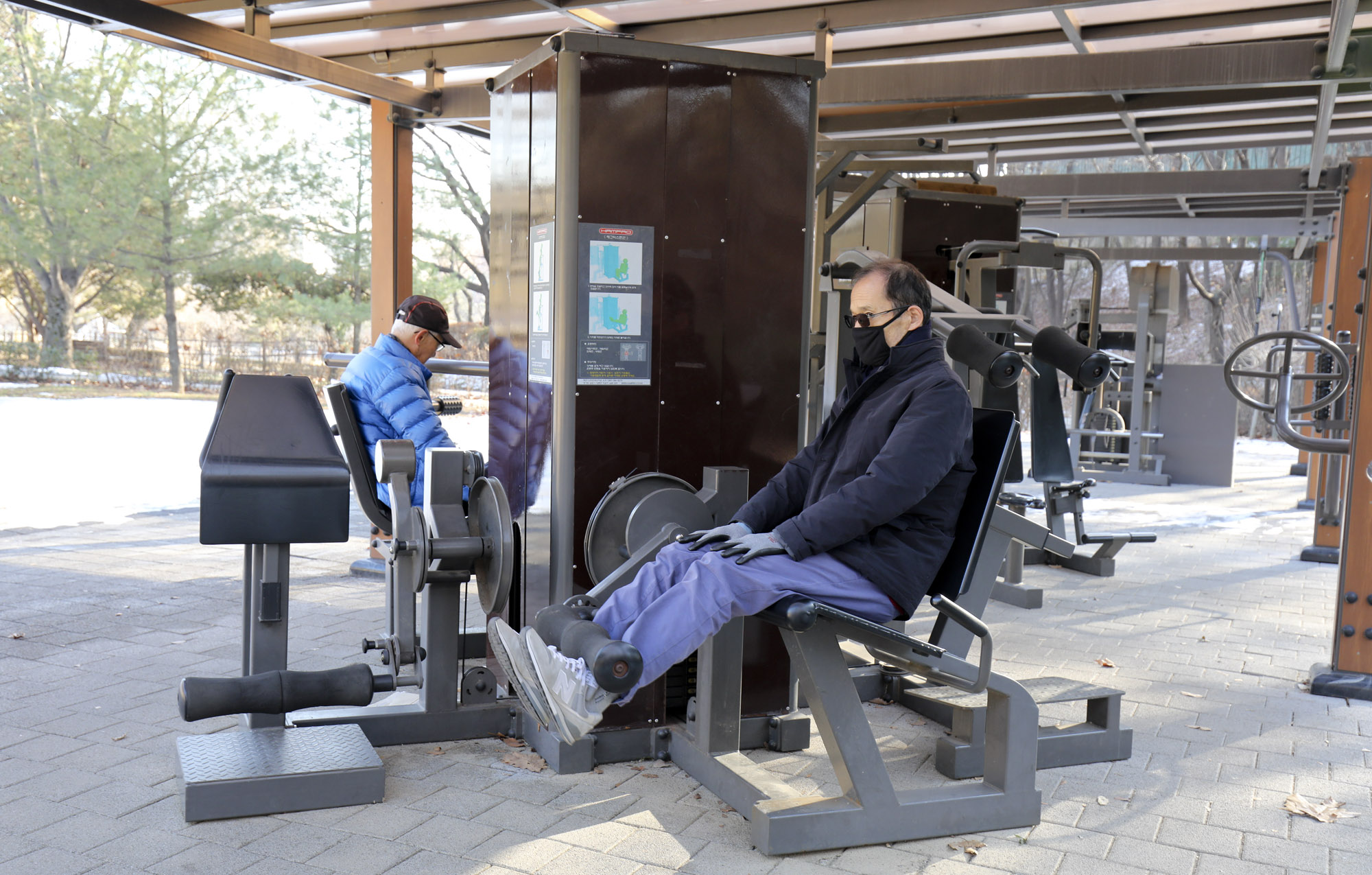 용산가족공원;체육시설;노인운동