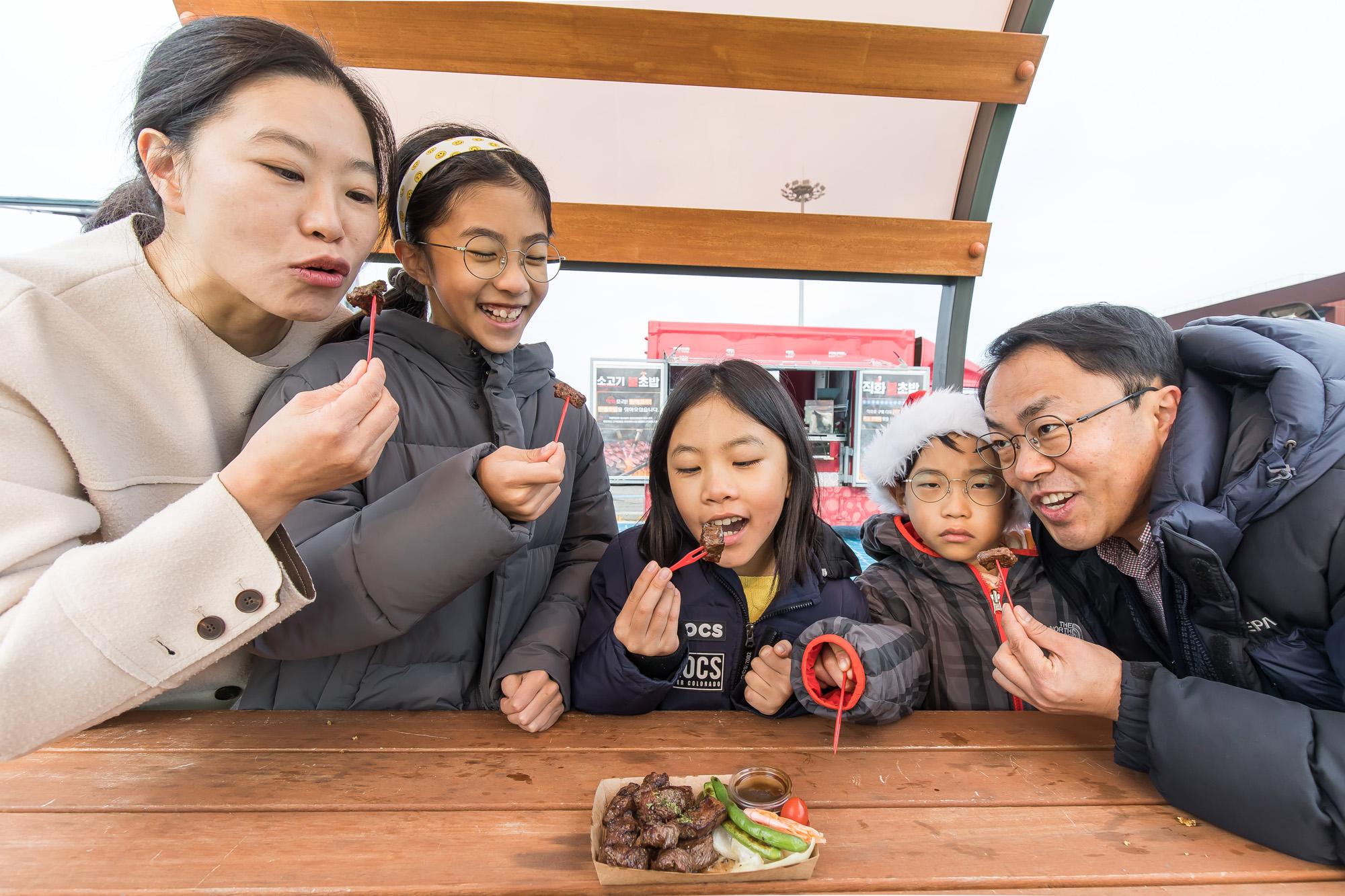 사회;세태;저출산;저출산율반등;다둥이가족;김준수씨가족;다자녀가족