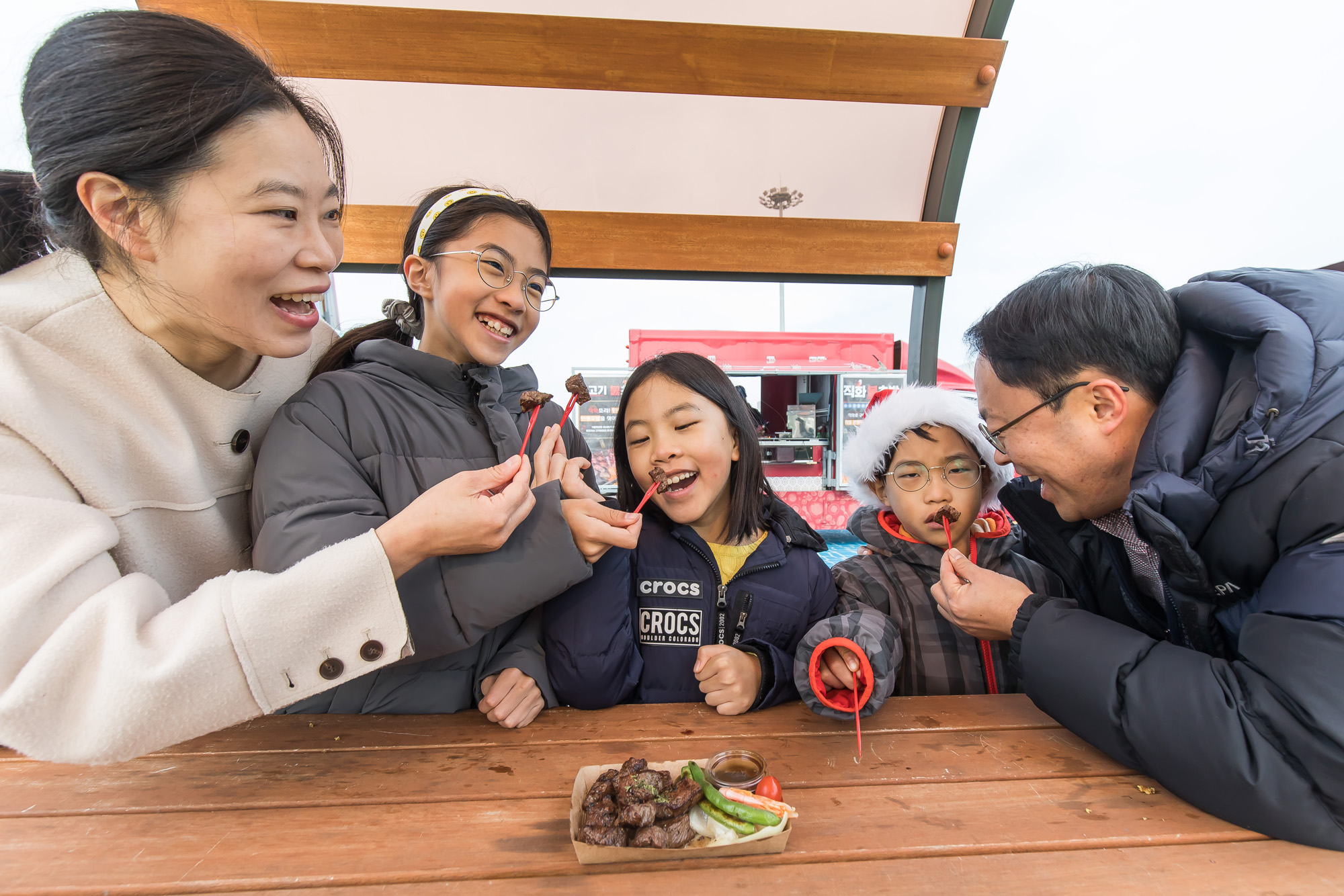 사회;세태;저출산;저출산율반등;다둥이가족;김준수씨가족;다자녀가족