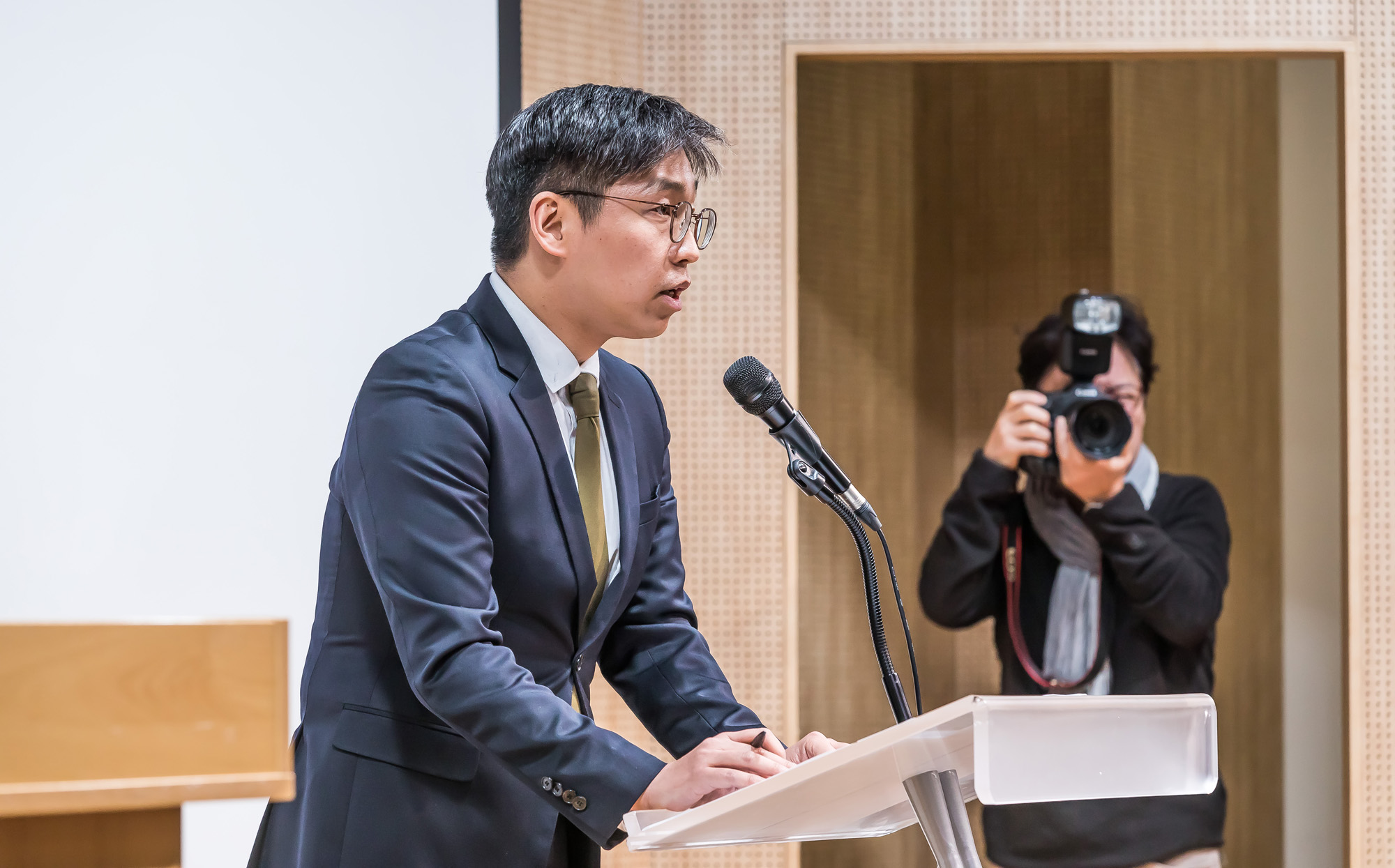 사회;정치;사건사고;계엄;12·3 비상계엄;내란사태;김용현전국방부장관;김용현변호인단기자회견;이하상;유승수;한국컨퍼런스센터