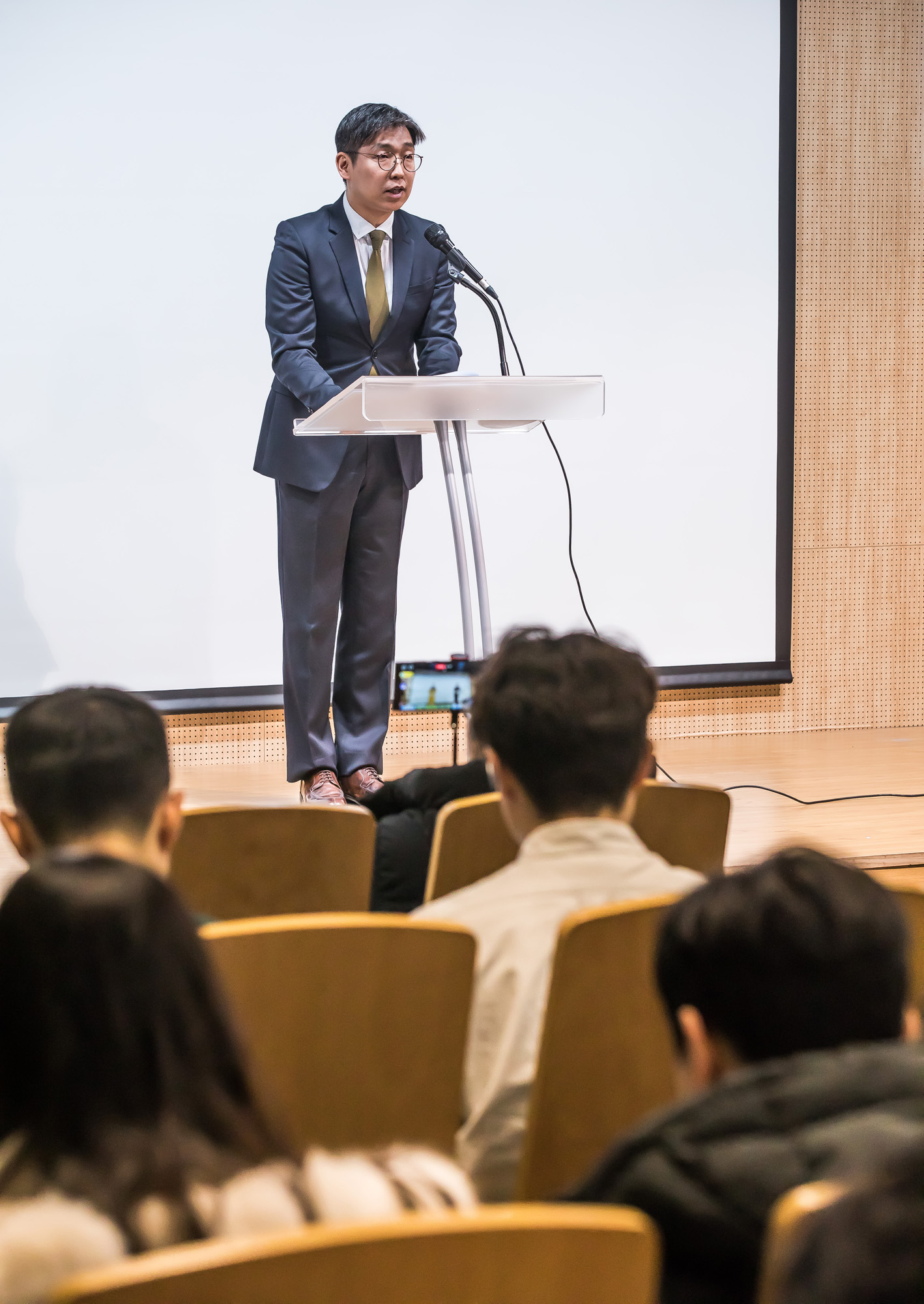 사회;정치;사건사고;계엄;12·3 비상계엄;내란사태;김용현전국방부장관;김용현변호인단기자회견;이하상;유승수;한국컨퍼런스센터