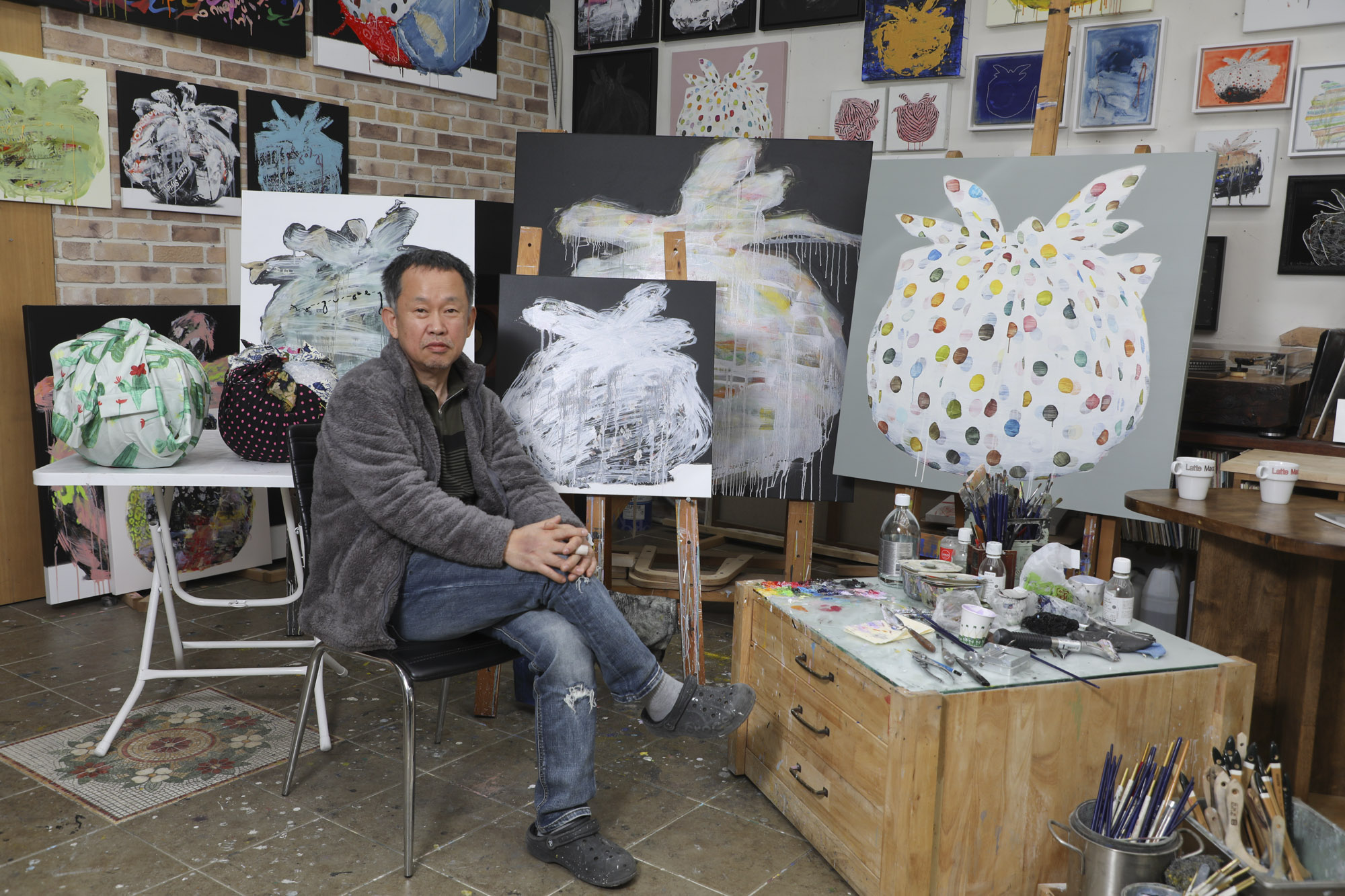 박용일;박용일작가;화가;화실;작업실;그림;화가의방