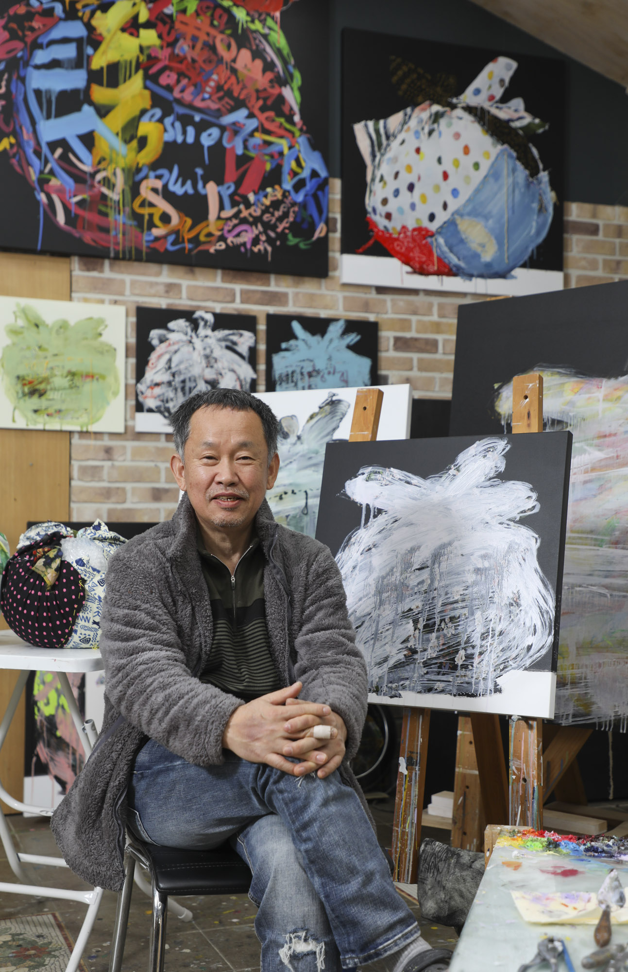 박용일;박용일작가;화가;화실;작업실;그림;화가의방