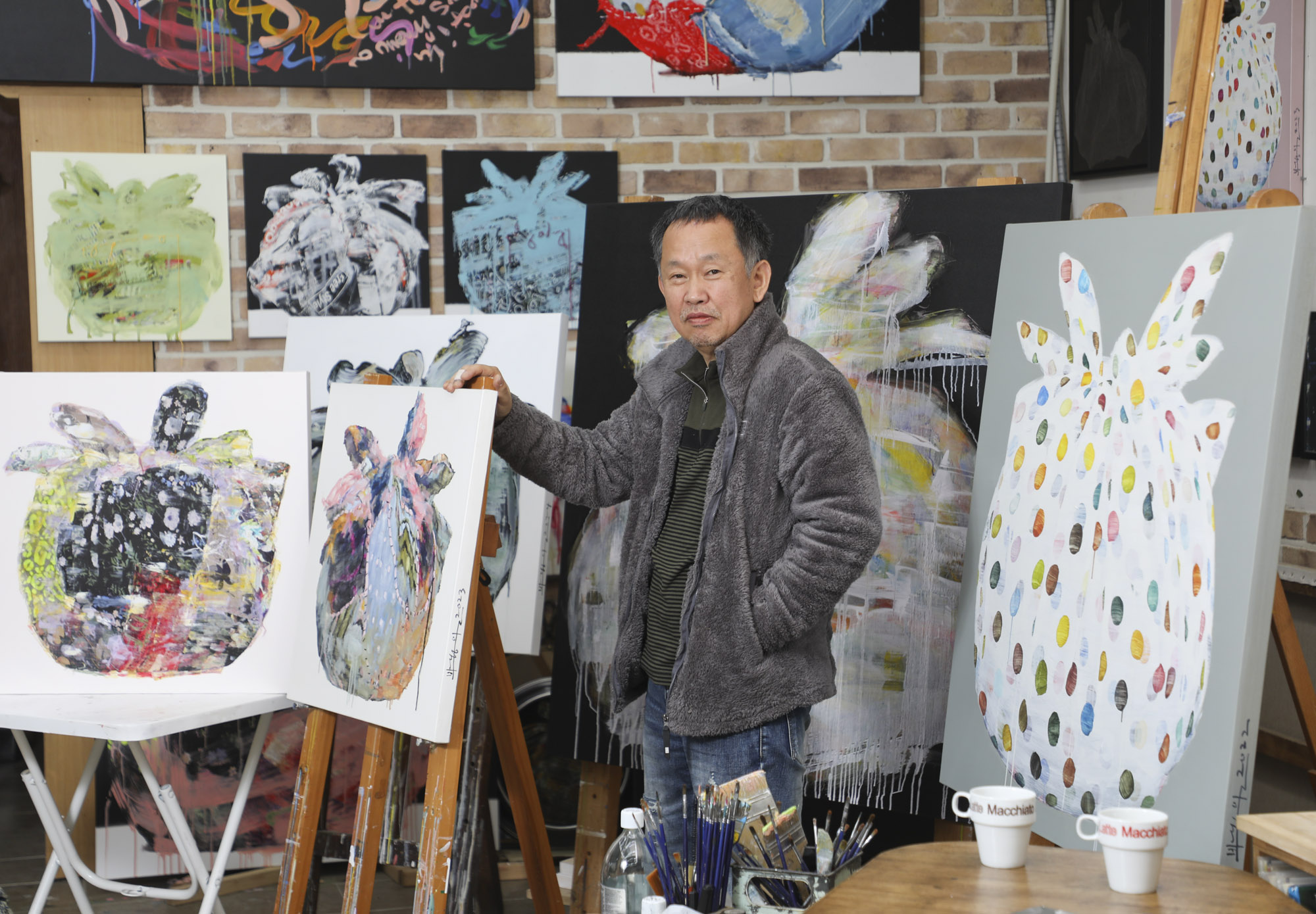 박용일;박용일작가;화가;화실;작업실;그림;화가의방