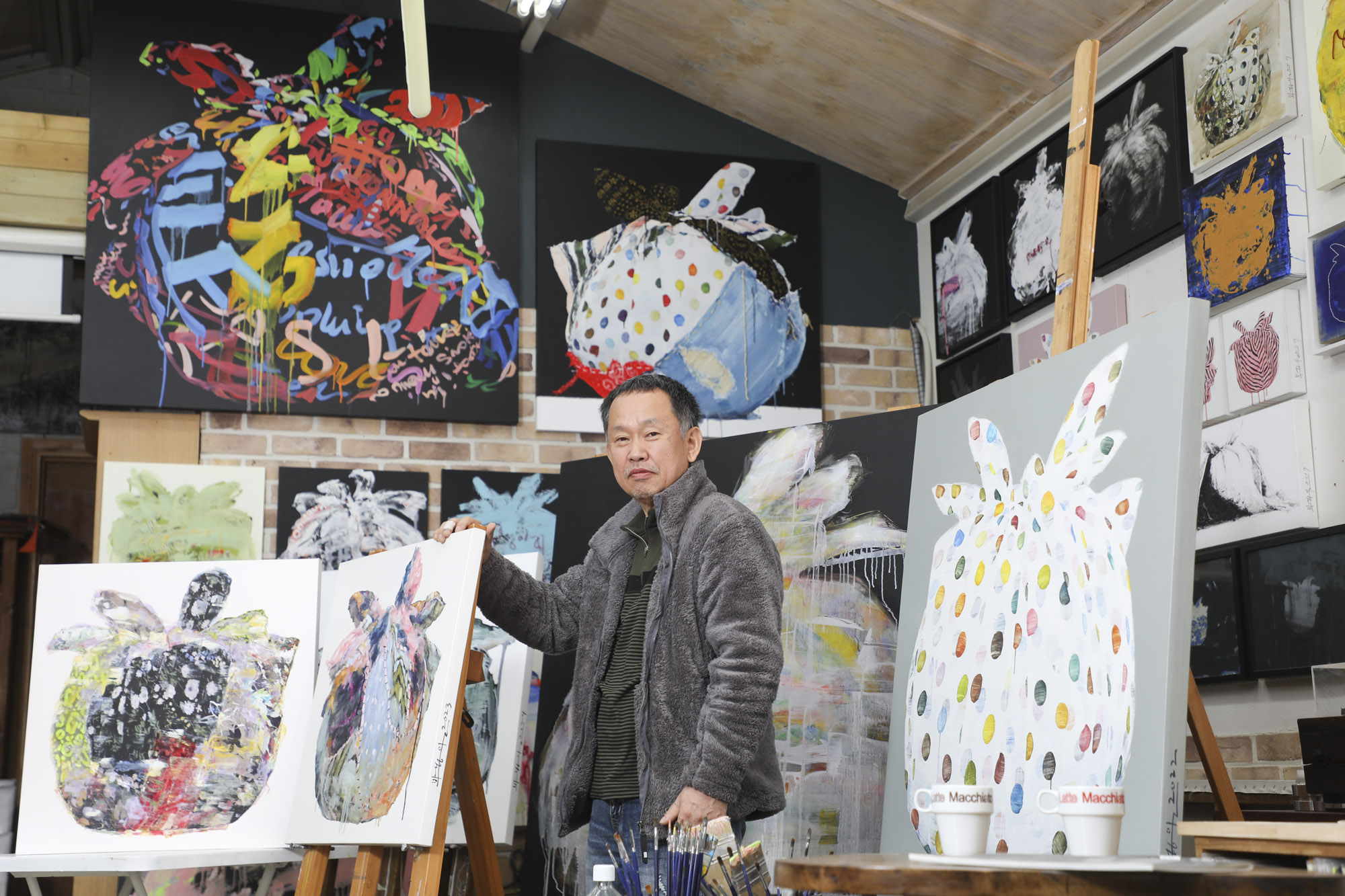 박용일;박용일작가;화가;화실;작업실;그림;화가의방