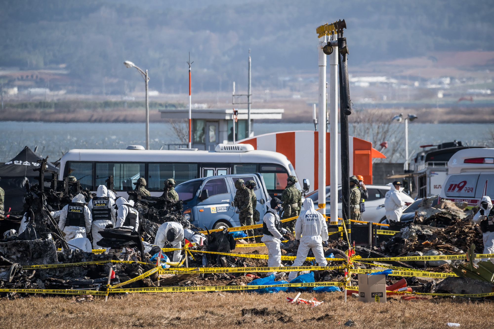 사회;사건사고;사망사고;여객기참사사고;항공기사고;무안국제공항항공기사고;제주항공사망사고;항공기조류충돌;무안공항제주항공여객기참사;제주항공여객기참사;제주항공참사