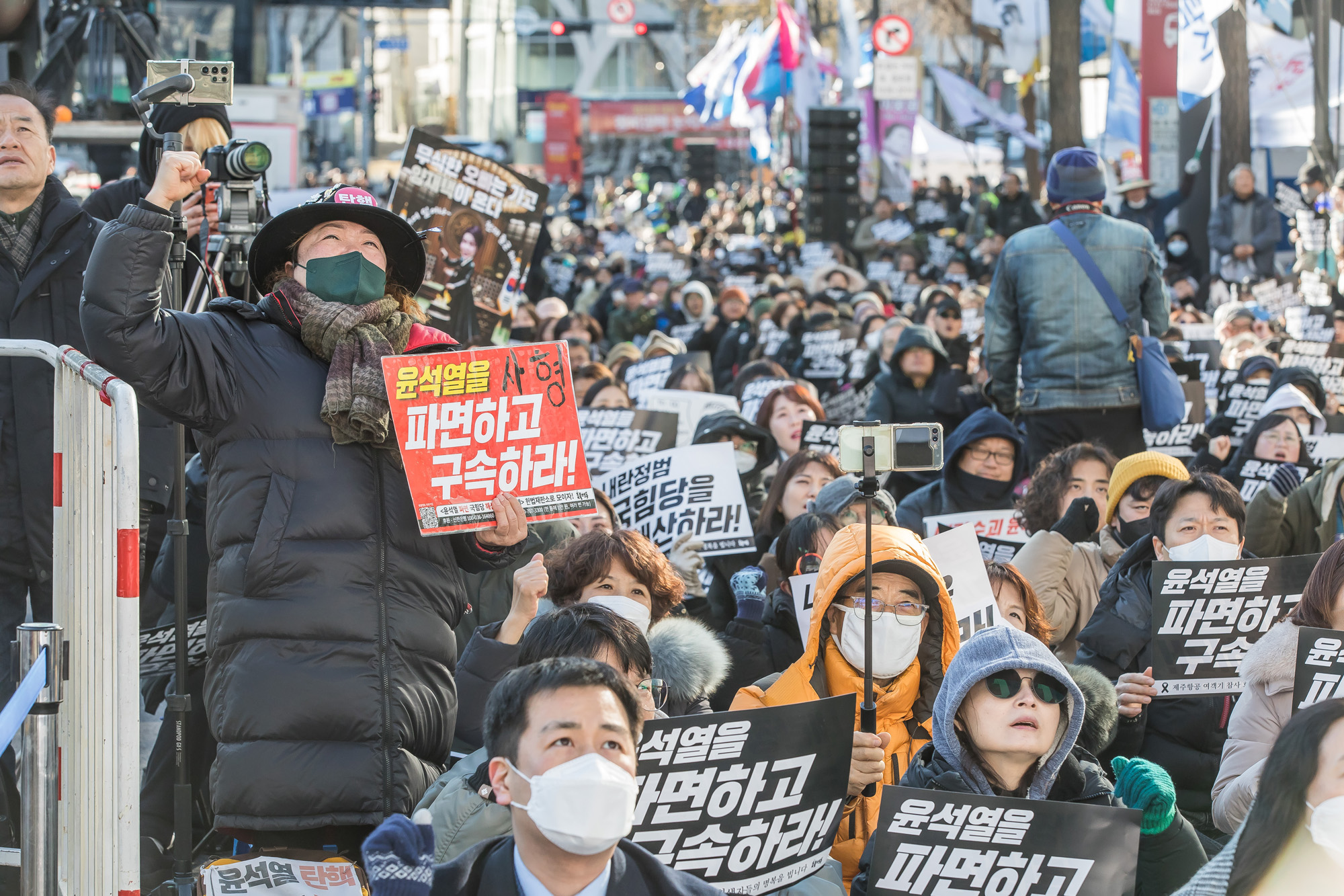 사회;집회;시위;촛불집회;촛불문화제;촛불행동;윤석열규탄;윤석열탄핵촉구;윤석열탄핵촉구촛불문화제;헌법재판소인근촛불집회