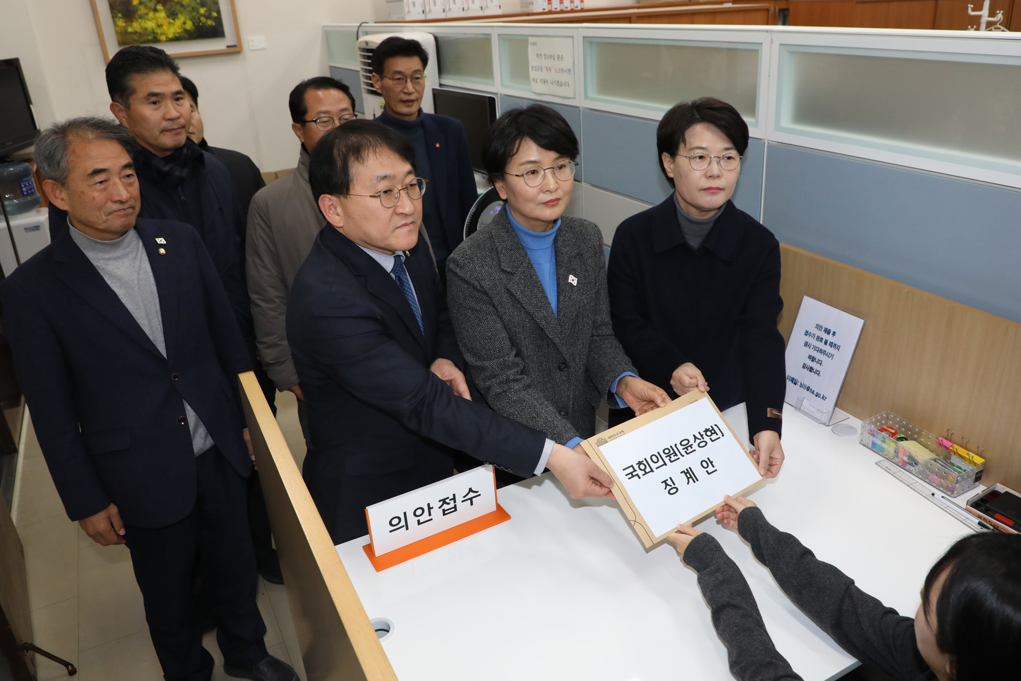 정치;국회;의안과;윤상현징계안;임미애;전종덕