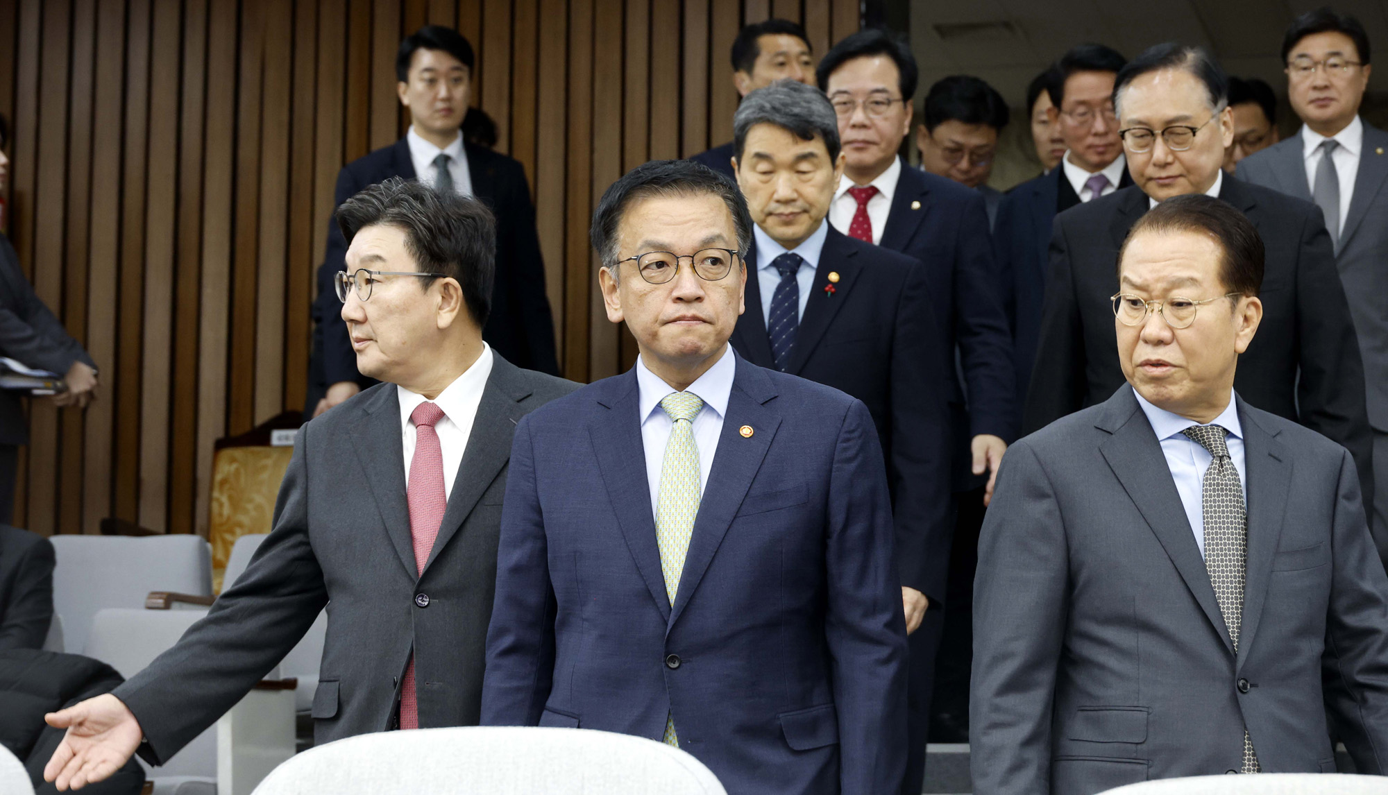 정치;국회;고위당정협의회;최상목;권영세;권성동;비상경제안정고위당정협의회;경제고위당정;대통령권한대행