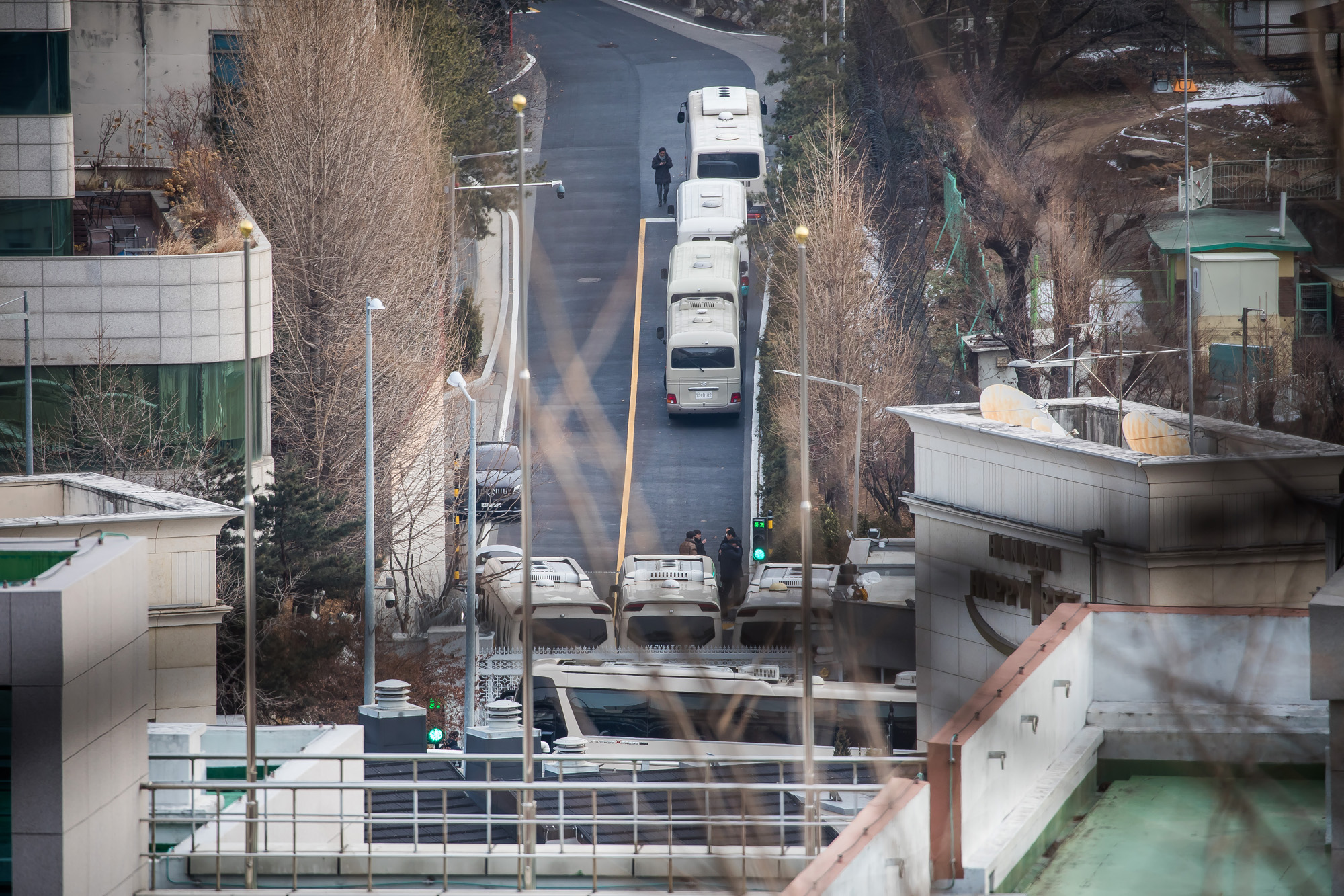 사회;사건사고;12.3계엄사태;내란수괴;윤석열;윤석열대통령관저;한남동대통령관저;한남동관저스케치;윤석열체포영장재발부