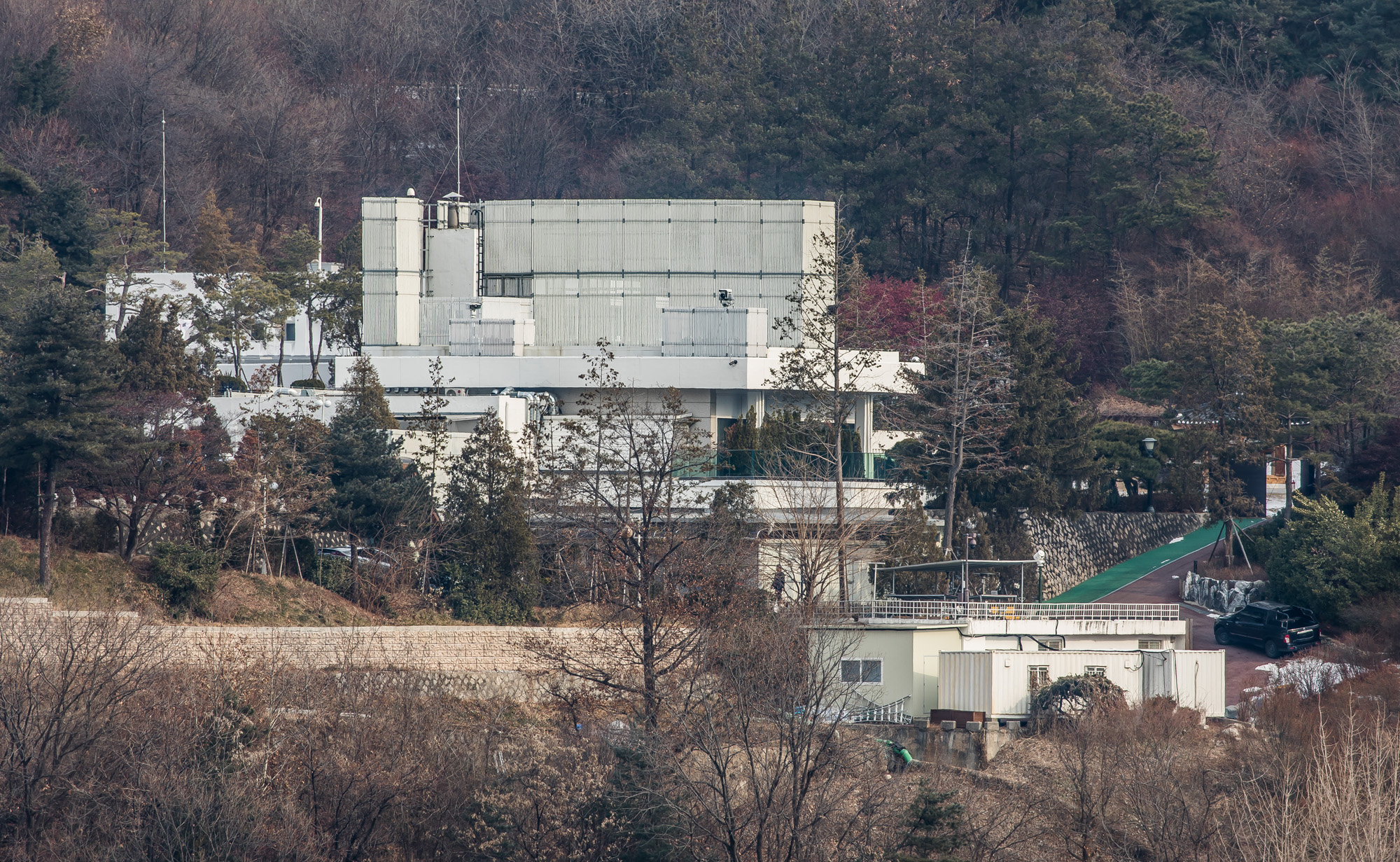 사회;사건사고;12.3계엄사태;내란수괴;윤석열;윤석열대통령관저;한남동대통령관저;한남동관저스케치;윤석열체포영장재발부