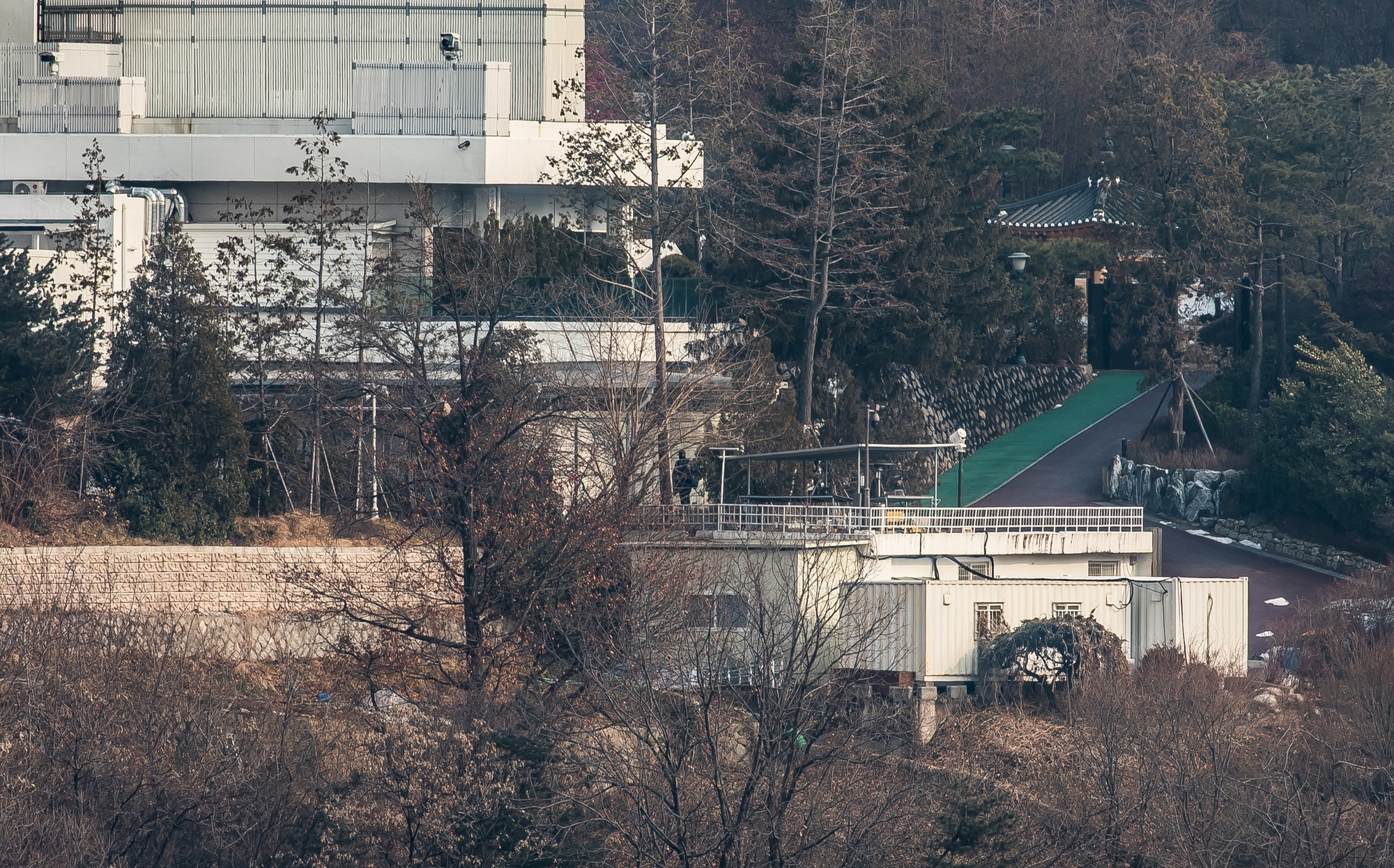 사회;사건사고;12.3계엄사태;내란수괴;윤석열;윤석열대통령관저;한남동대통령관저;한남동관저스케치;윤석열체포영장재발부