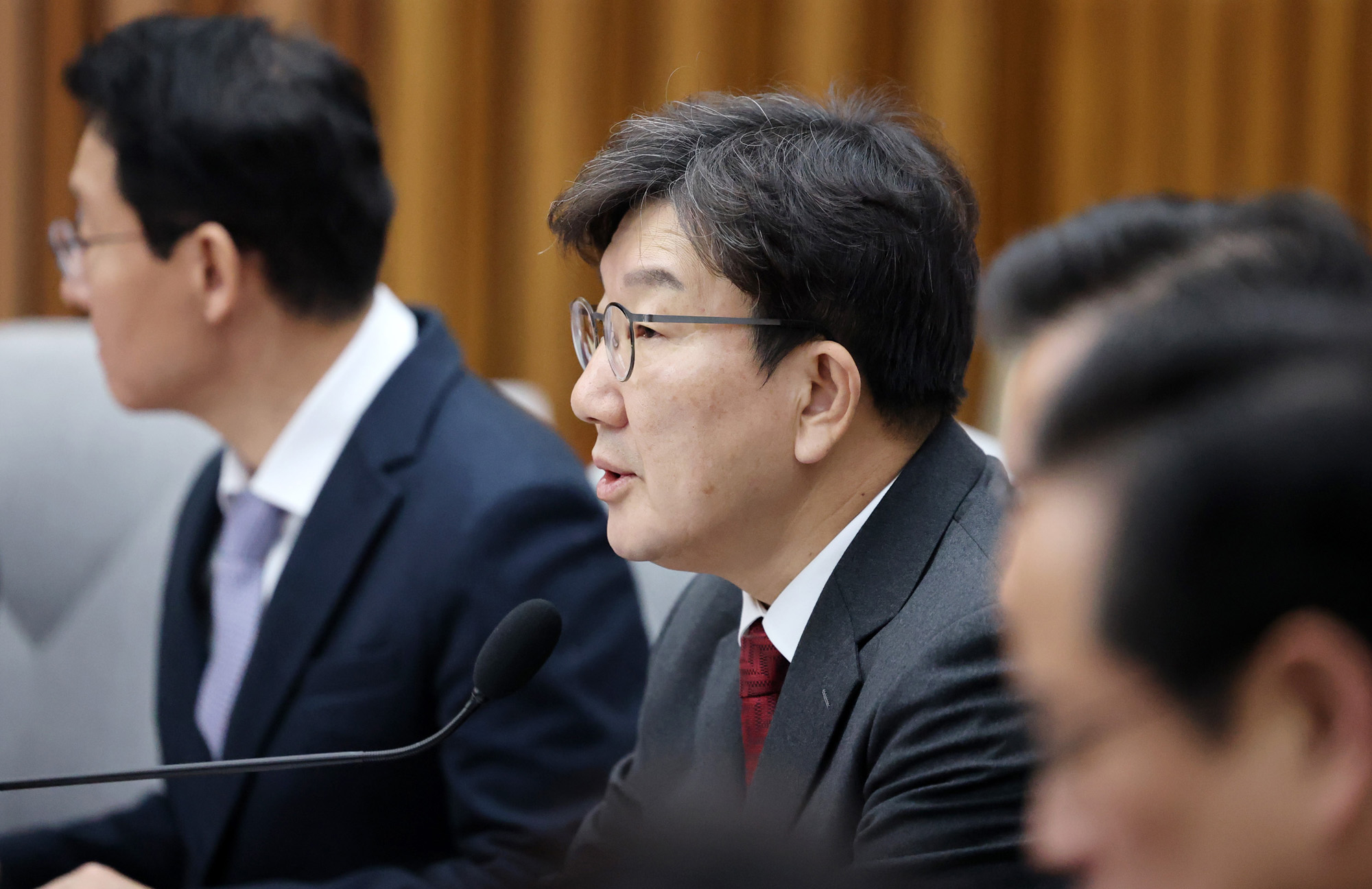 정치;국회;국민의힘 원내대책회의;권성동