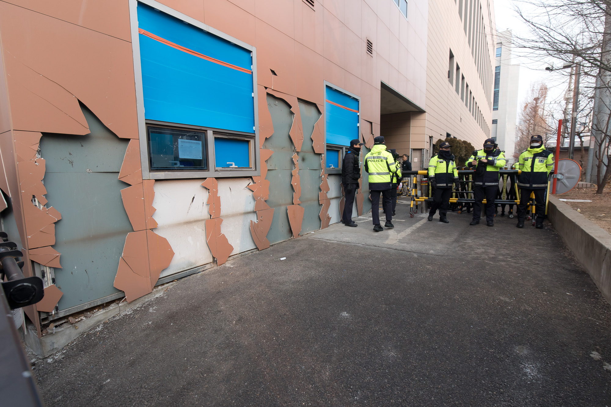 사회;집회;시위;폭동;난입;서울서부지방법원;서부지원