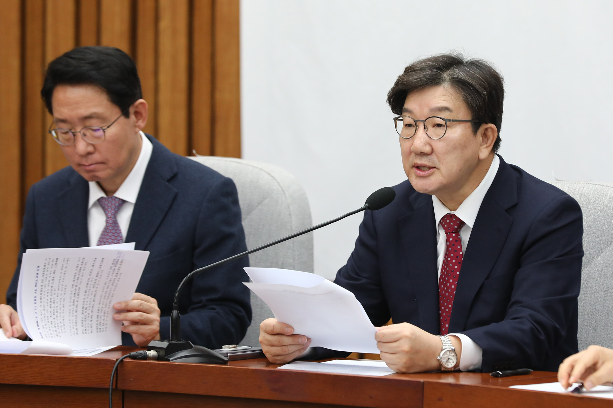 정치;국회;국민의힘 원내대책회의;권성동