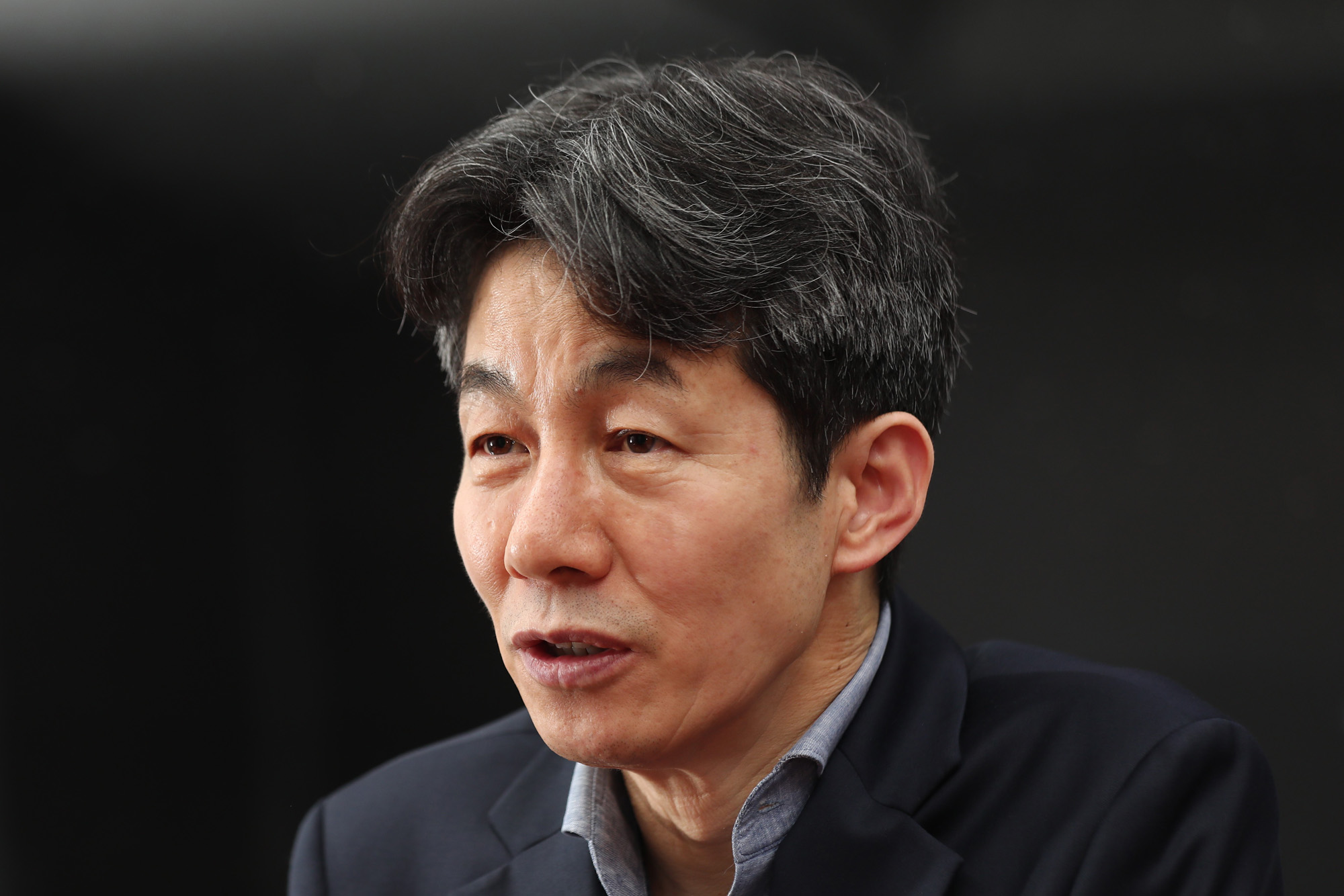 정치;국회;인터뷰;윤건영