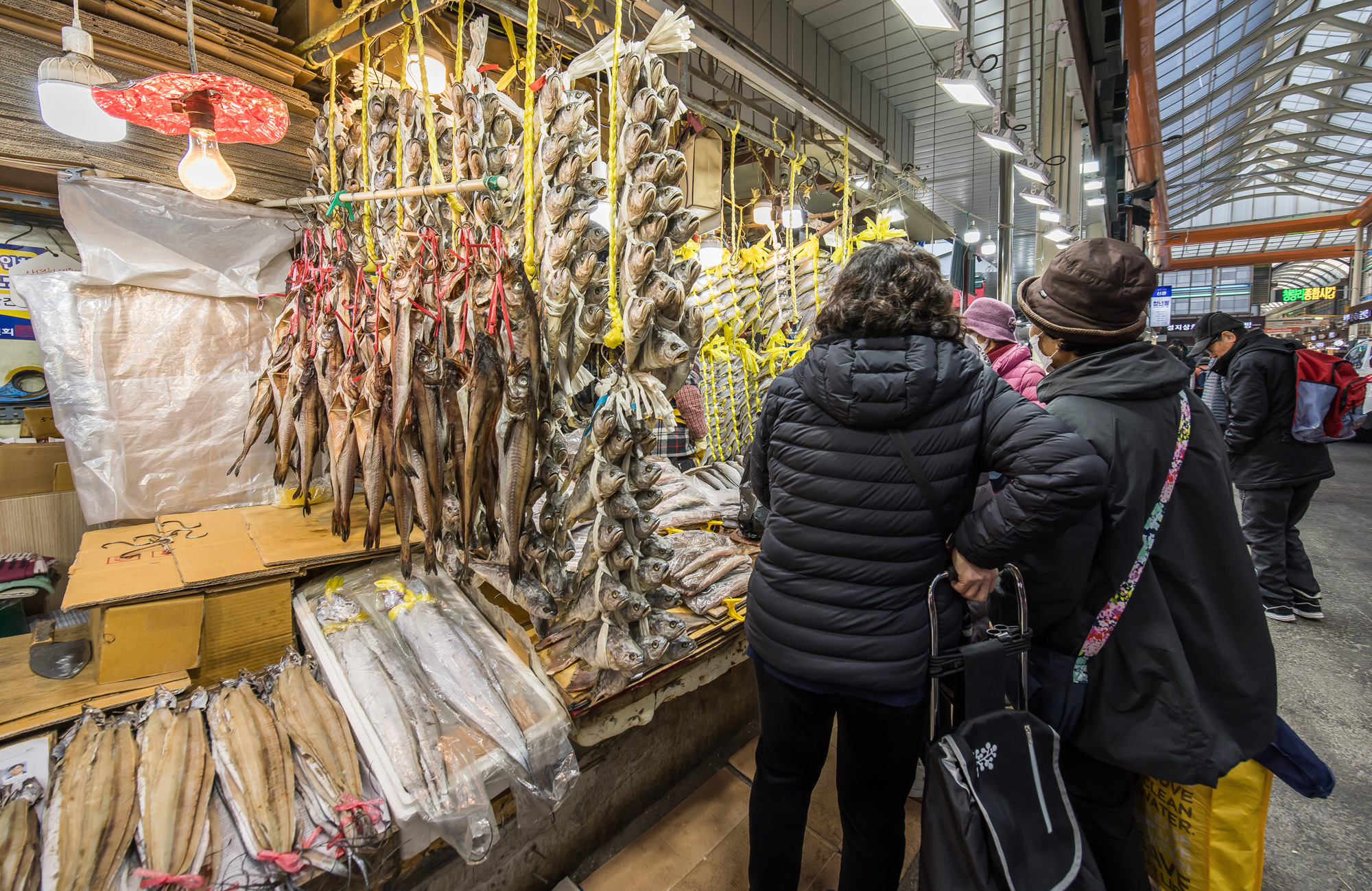 사회;세태;경제;설연휴;설날;구정;설명절장보기;설제수용품;경동시장;재래시장;재래시장명절장보기