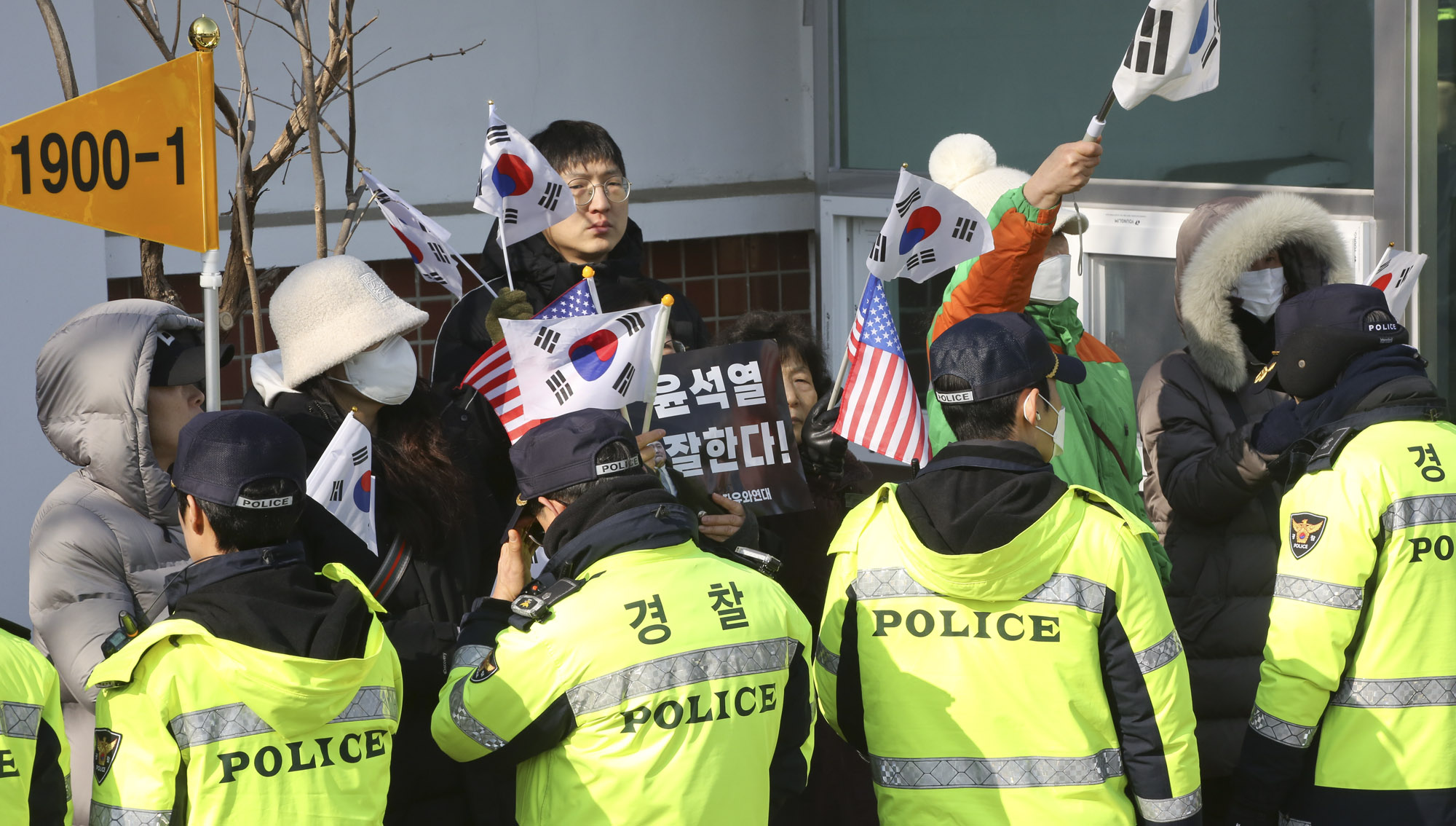 윤석열;윤석열서울구치소;윤석열구속;윤석열헌재출석;윤석열서울구치소출발;윤석열호송차