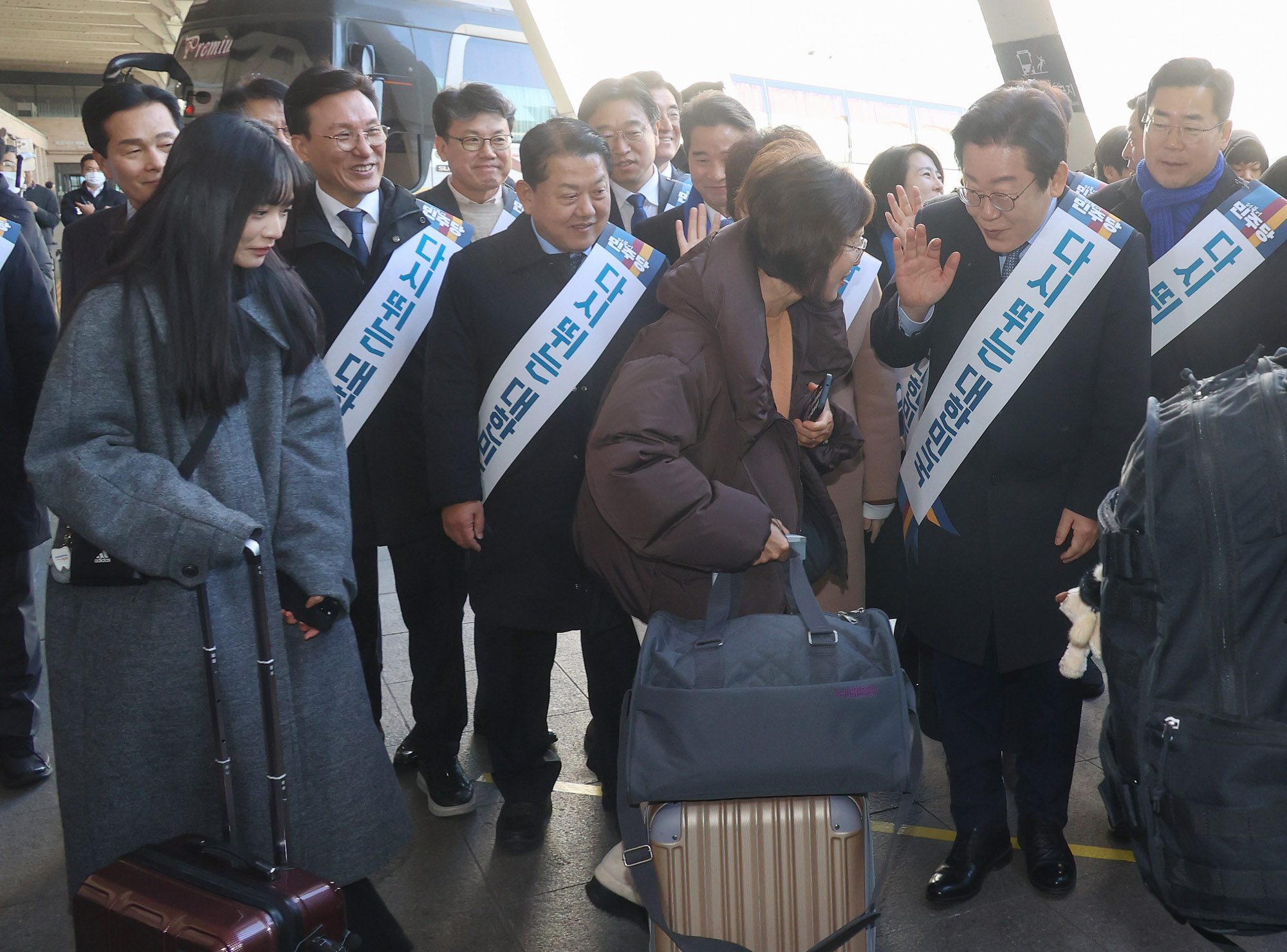설명절;더불어민주당명절;이재명설인사;이재명고속버스터미널;이재명호남선;더불어민주당귀성길인사