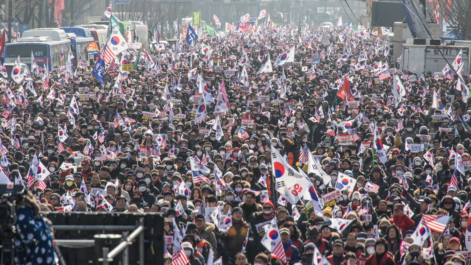 집회;시위;윤석열대통령탄핵반대집회;대한민국바로세우기운동본부;자유통일당;전광훈교회;극우단체집회;윤대통령탄핵반대집회