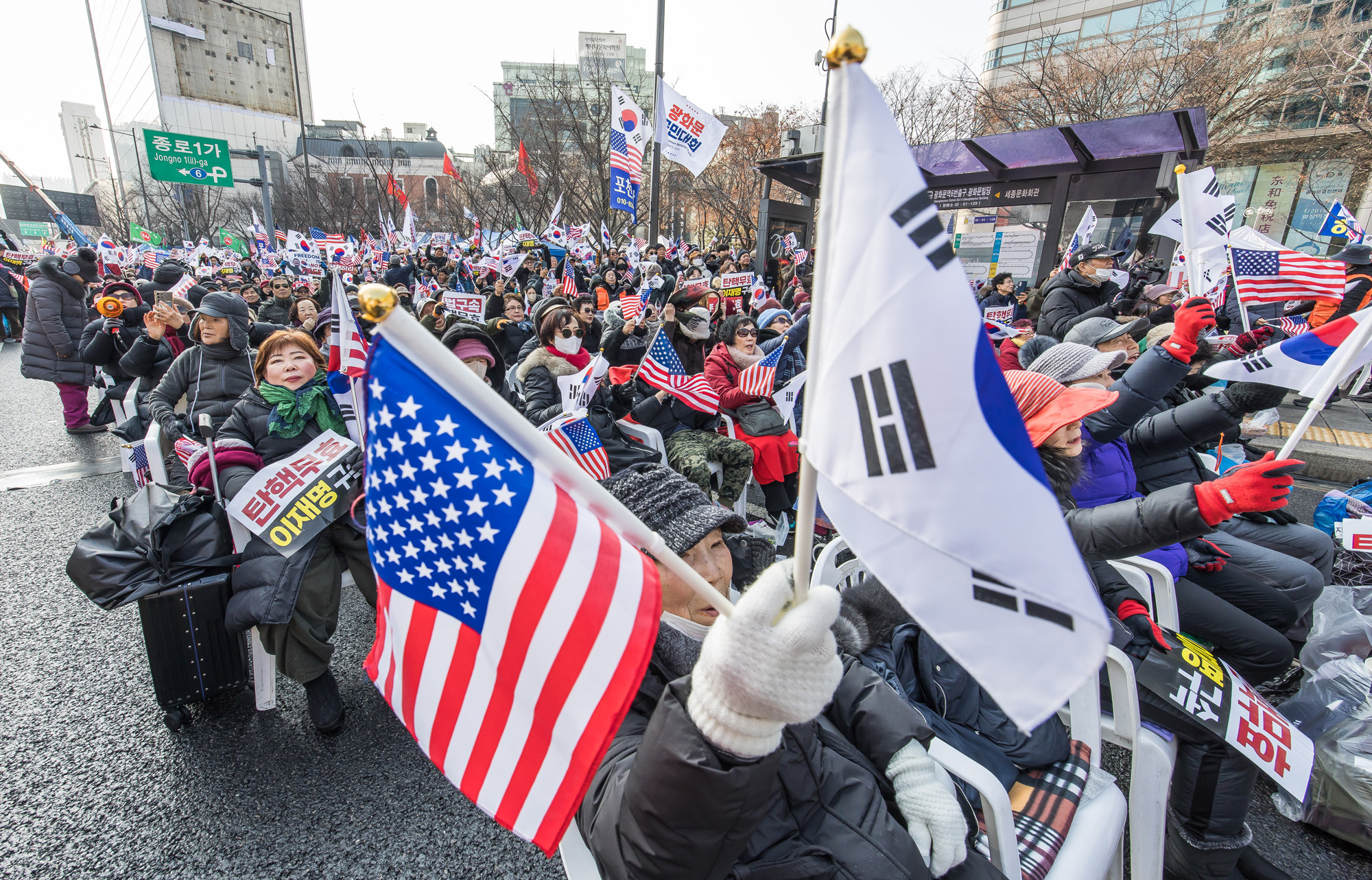 집회;시위;윤석열대통령탄핵반대집회;대한민국바로세우기운동본부;자유통일당;전광훈교회;극우단체집회;윤대통령탄핵반대집회