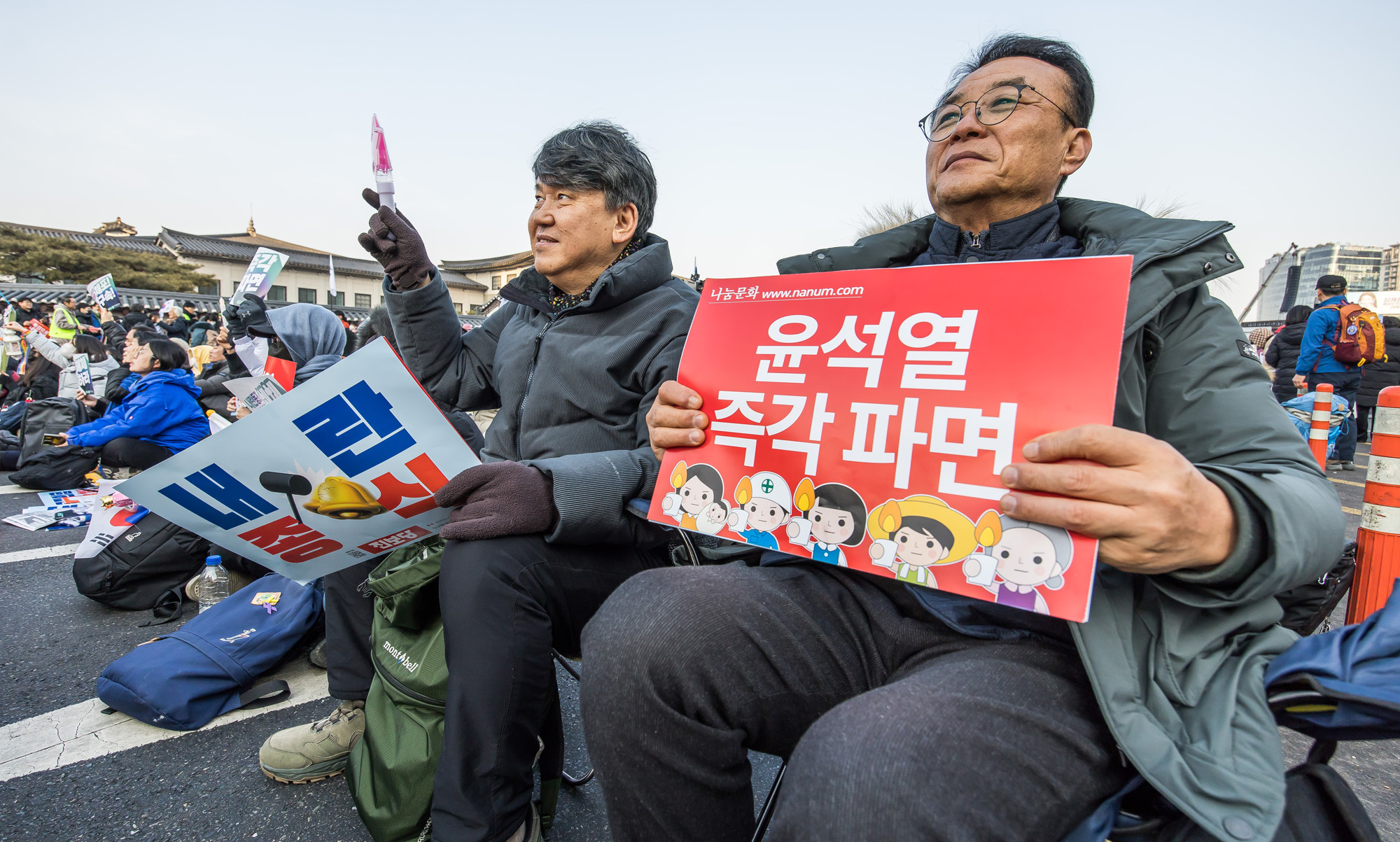 집회;시위;윤석열대통령탄핵촉구집회;윤석열즉각퇴진사회대개혁비상행동;촛불행동;윤대통령탄핵촉구집회;윤석열대통령탄핵찬성집회