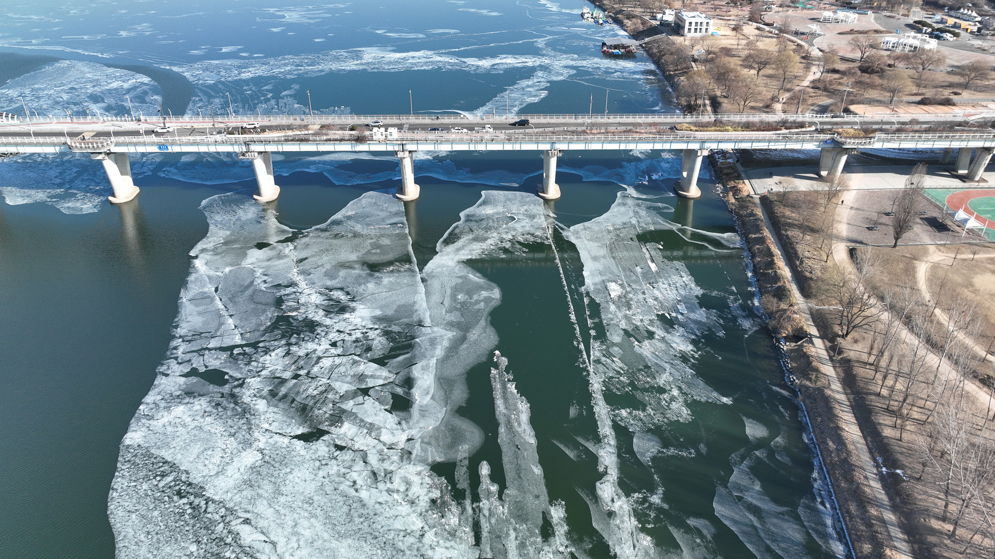 한강결빙 얼음 한파 겨울