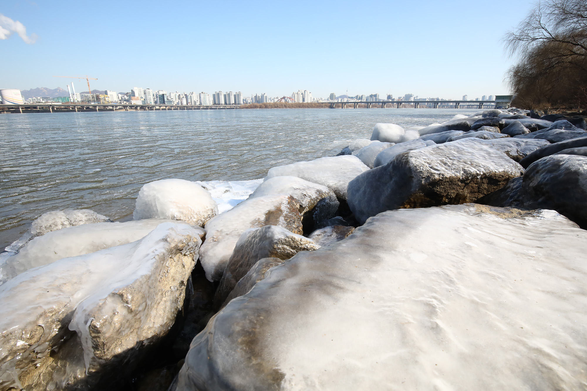 한강결빙 얼음 한파 겨울