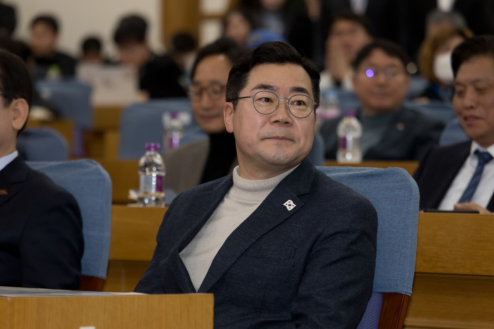 정치;정당;더불어민주당;모두의질문Q