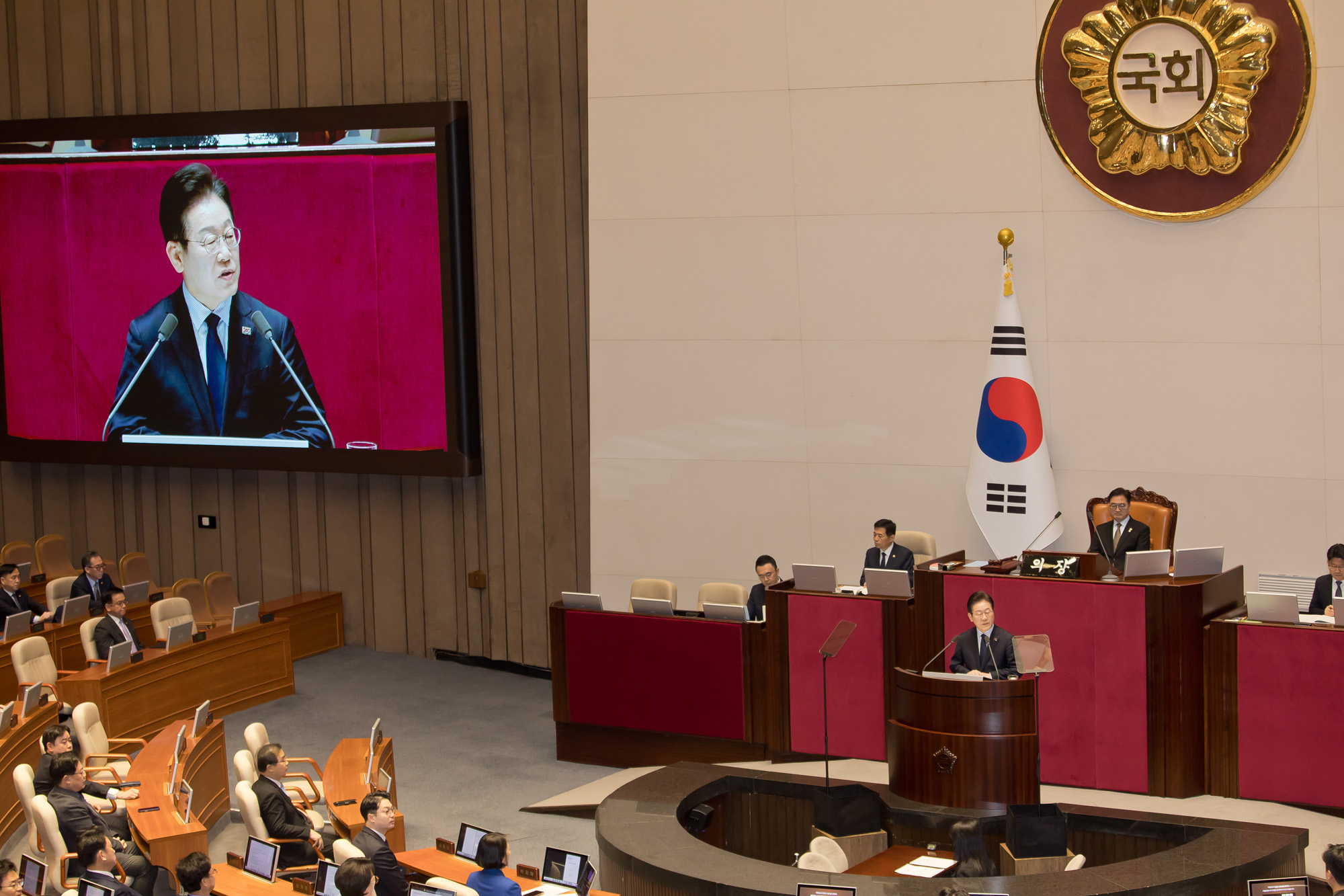 정치;국회;본회의;교섭단체연설