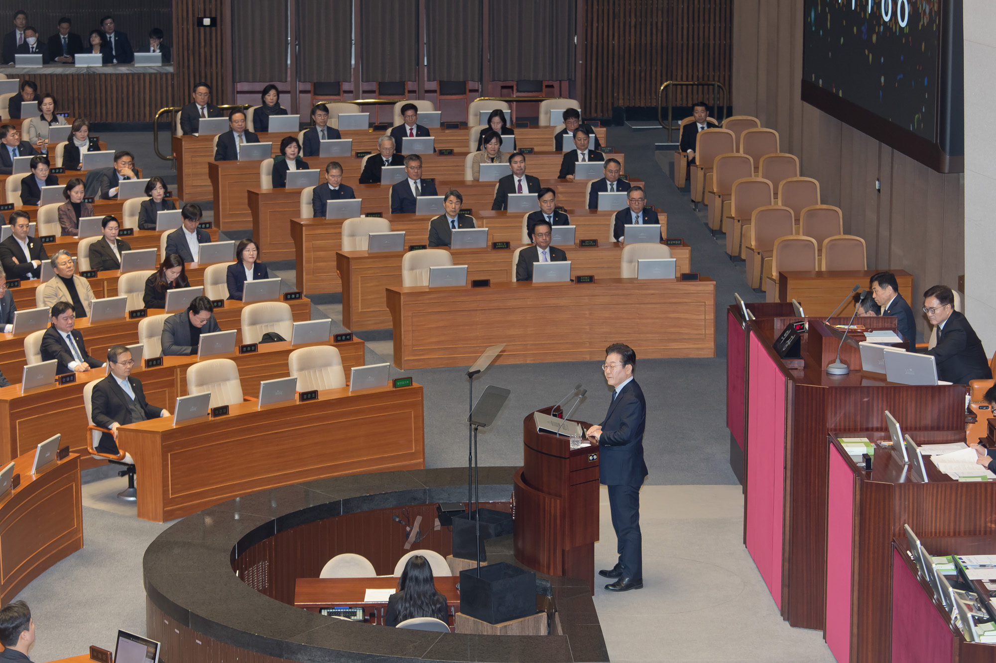 정치;국회;본회의;교섭단체연설