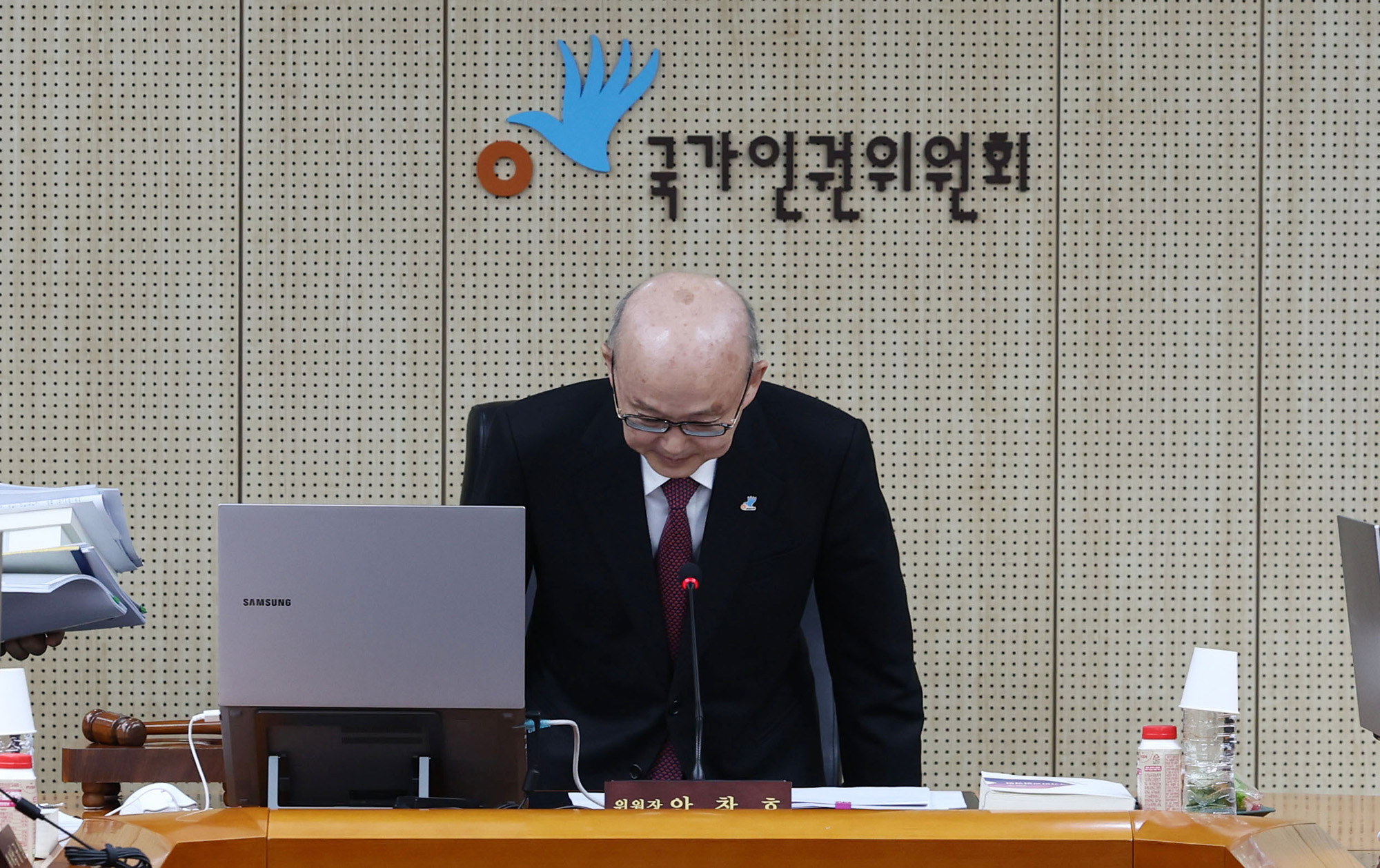 사회;국가인권위원회;인권위;인권위2차전원위원회;윤석열대통령방어권보장;극우단체집회;극우단체인권위난입