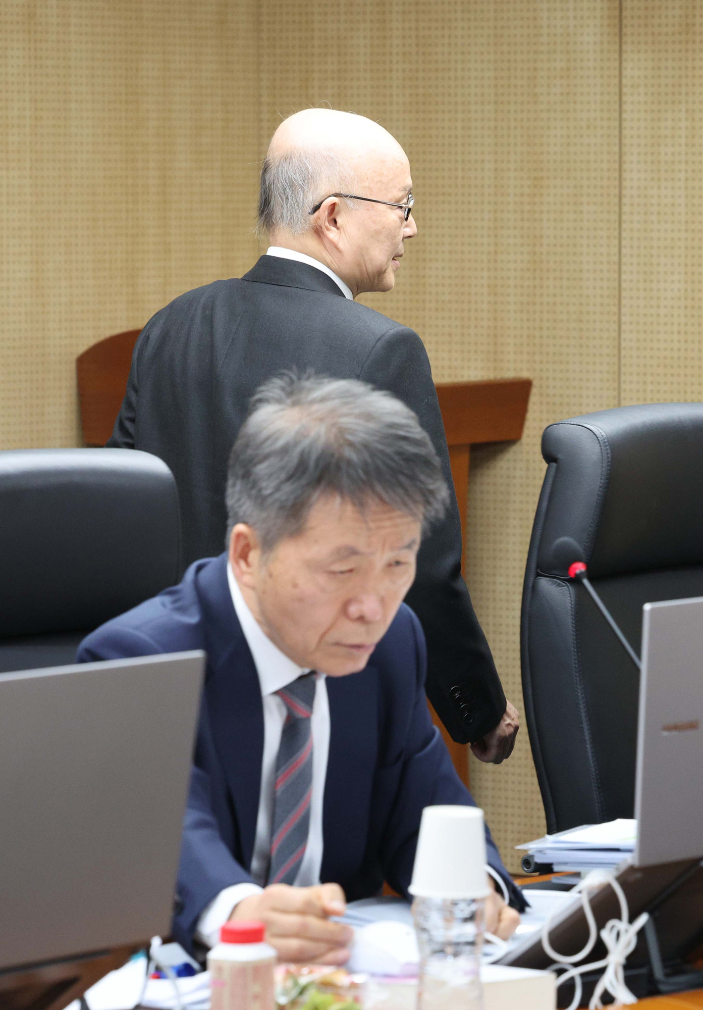 사회;국가인권위원회;인권위;인권위2차전원위원회;윤석열대통령방어권보장;극우단체집회;극우단체인권위난입