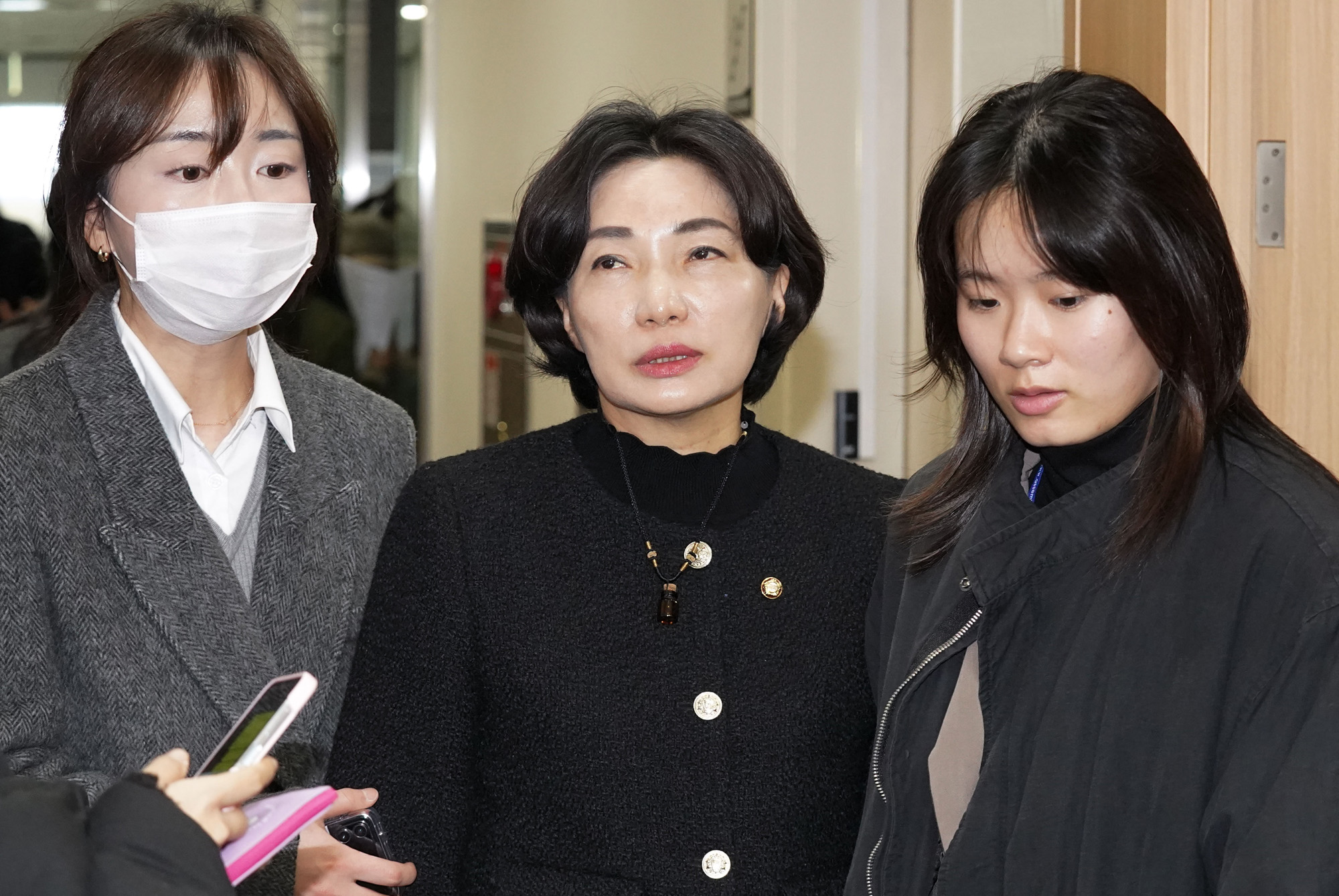 사회;국가인권위원회;인권위;인권위2차전원위원회;윤석열대통령방어권보장;극우단체집회;극우단체인권위난입