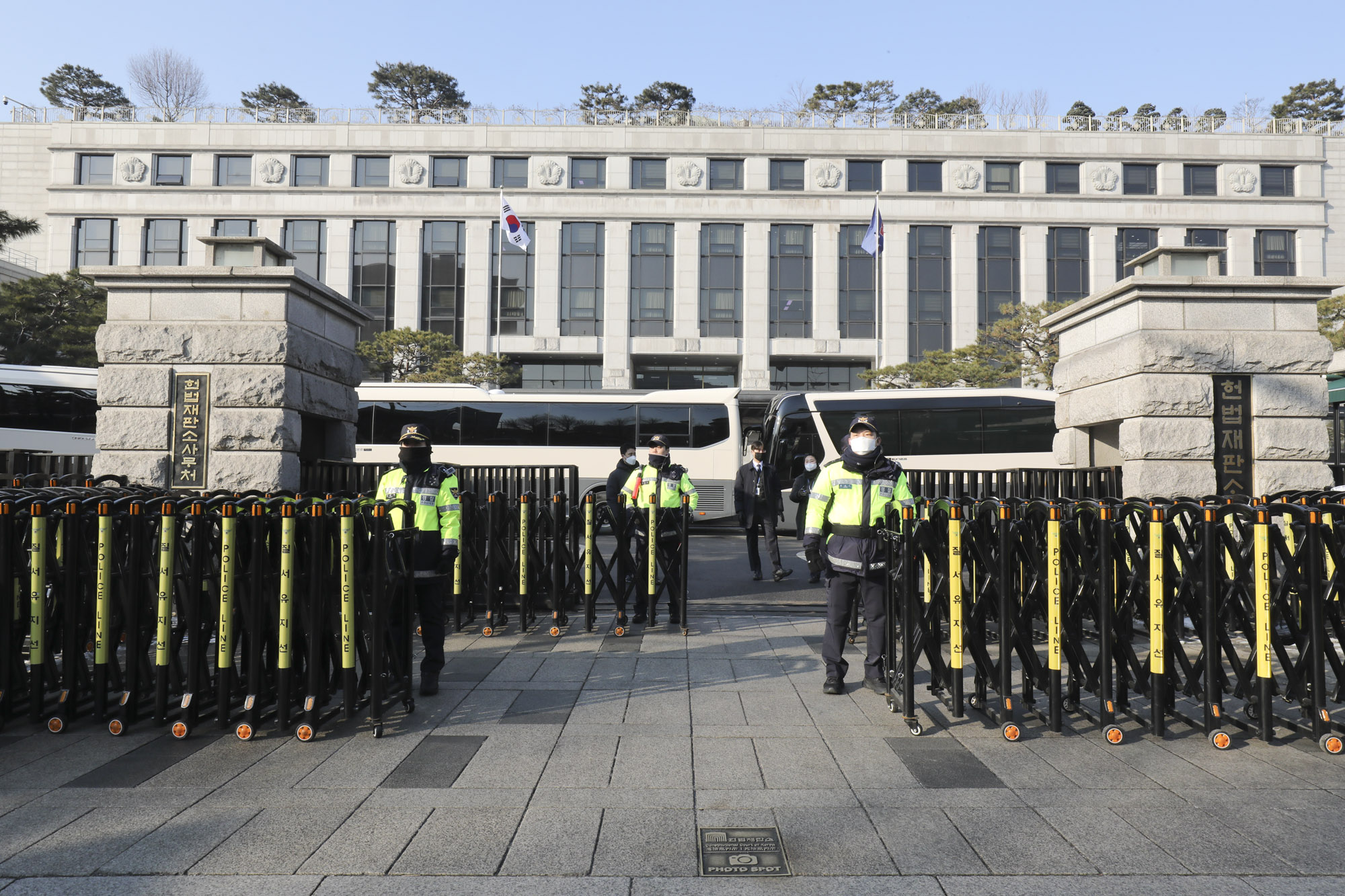 헌법재판소;윤석열탄핵;헌법재판소차벽