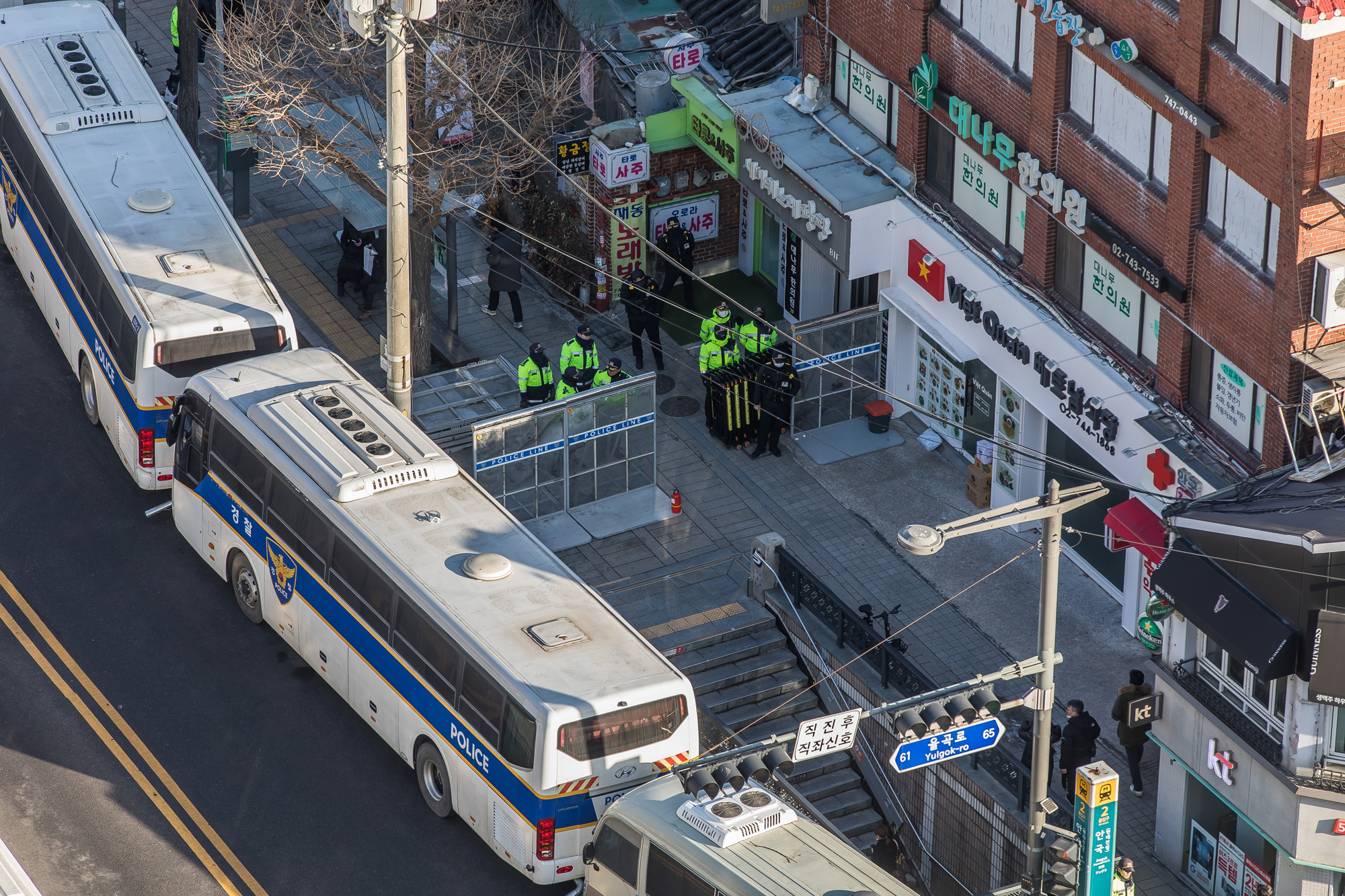 정치;인물;윤석열;윤석열대통령탄핵심판8차변론기일;헌법재판소;헌재주변스케치;헌법재판소인근스케치