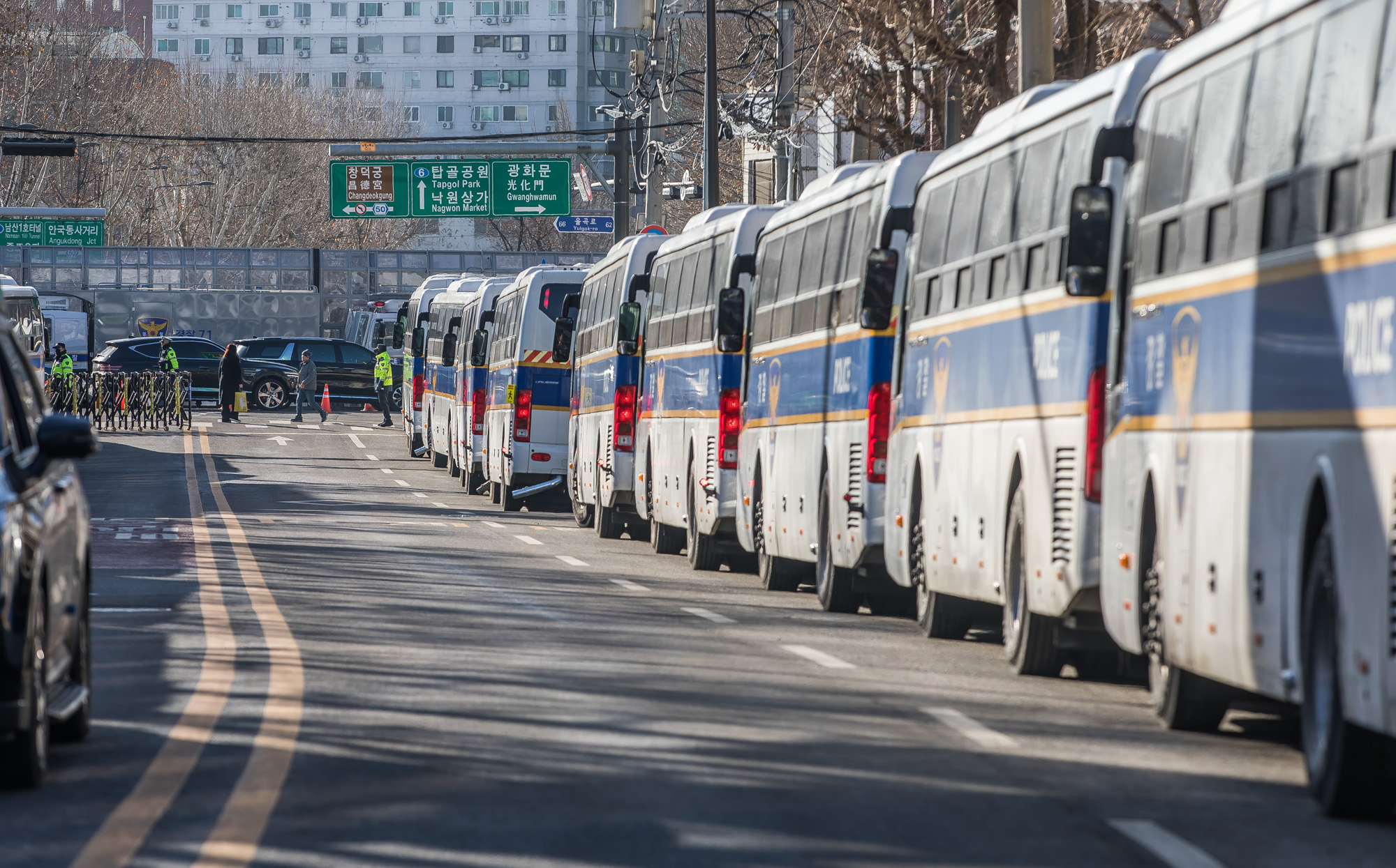 정치;인물;윤석열;윤석열대통령탄핵심판8차변론기일;헌법재판소;헌재주변스케치;헌법재판소인근스케치