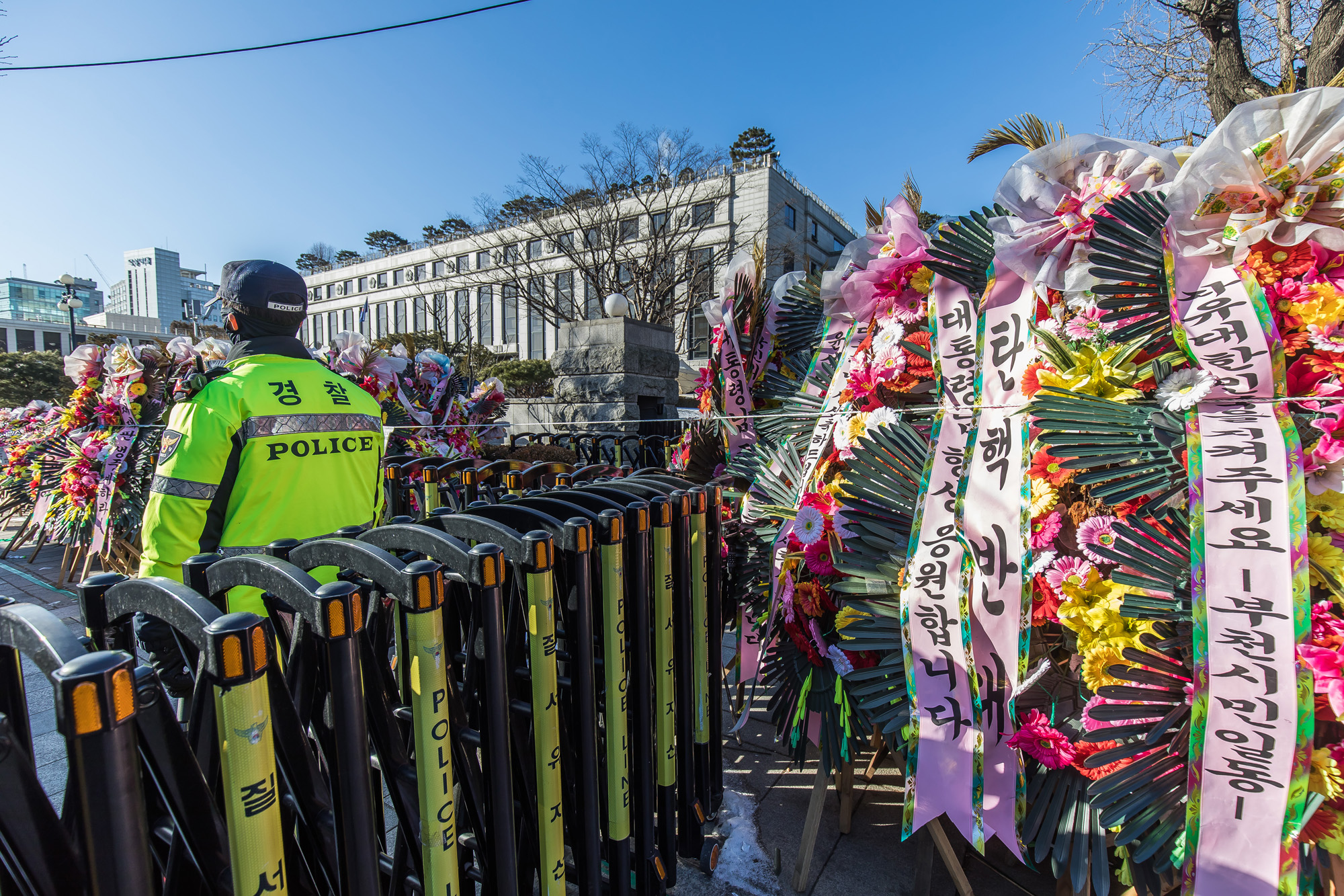 정치;인물;윤석열;윤석열대통령탄핵심판8차변론기일;헌법재판소;헌재주변스케치;헌법재판소인근스케치