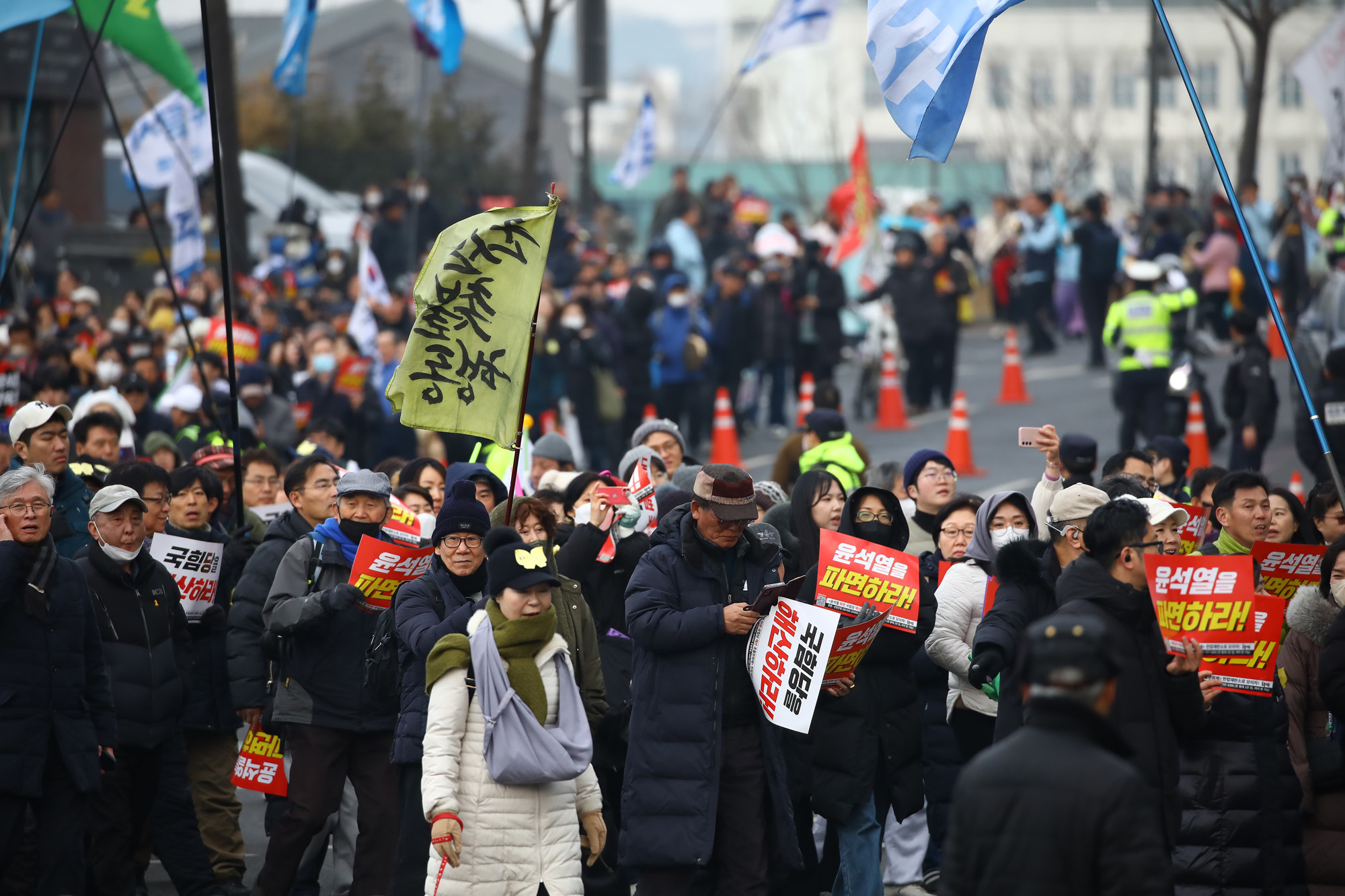 탄핵 찬성 집회 시민 윤석열