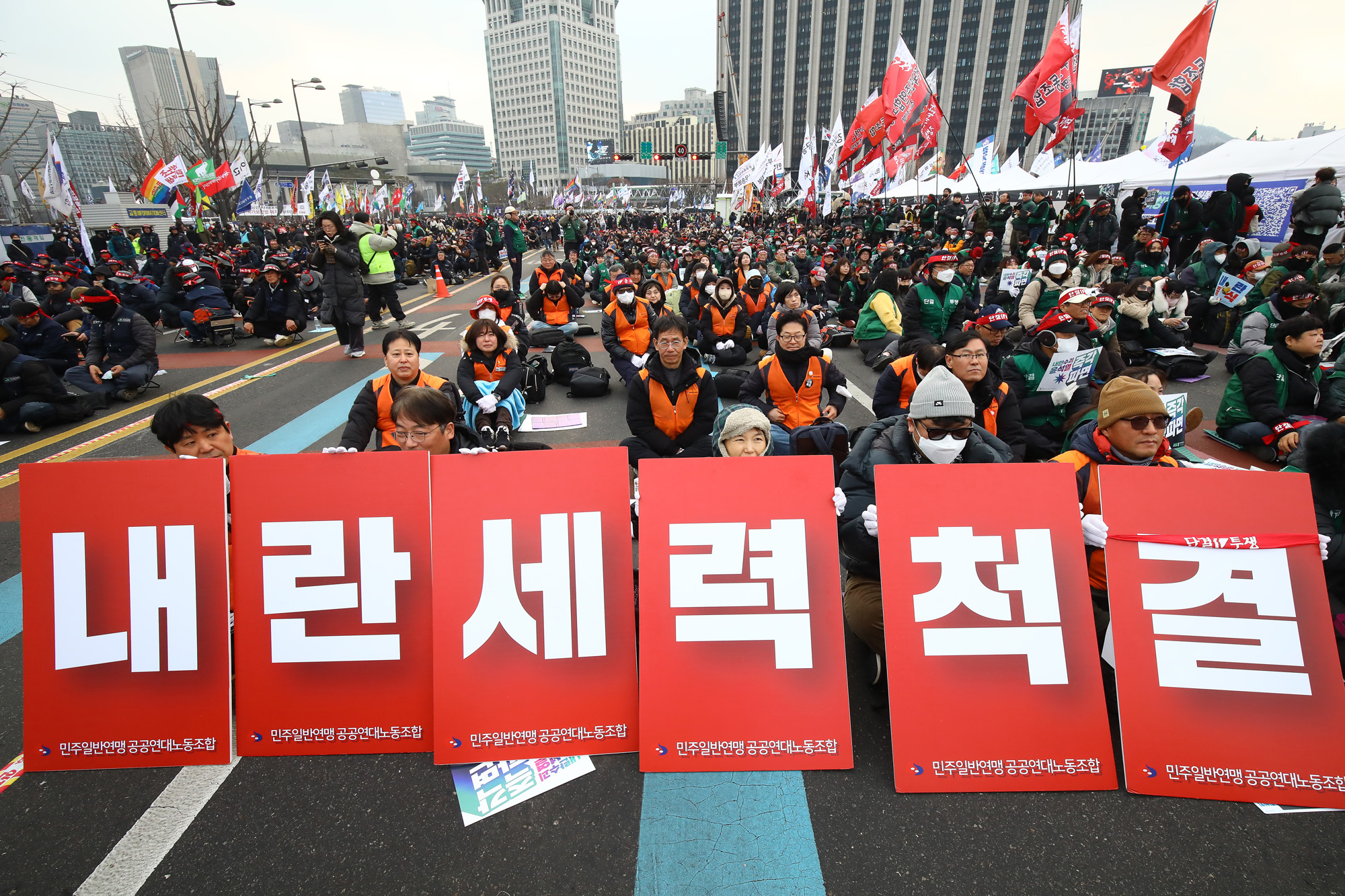 탄핵 찬성 집회 시민 윤석열