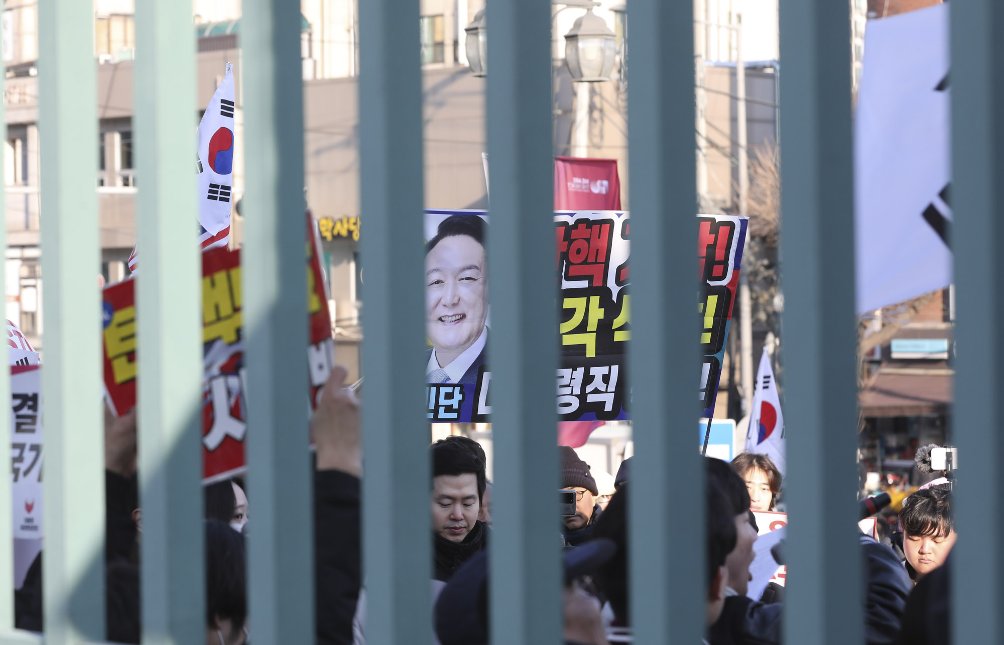 고려대집회;윤석열탄핵집회;윤석열탄핵반대집회;윤석열찬성반대집회;고려대윤석열;고려대탄핵